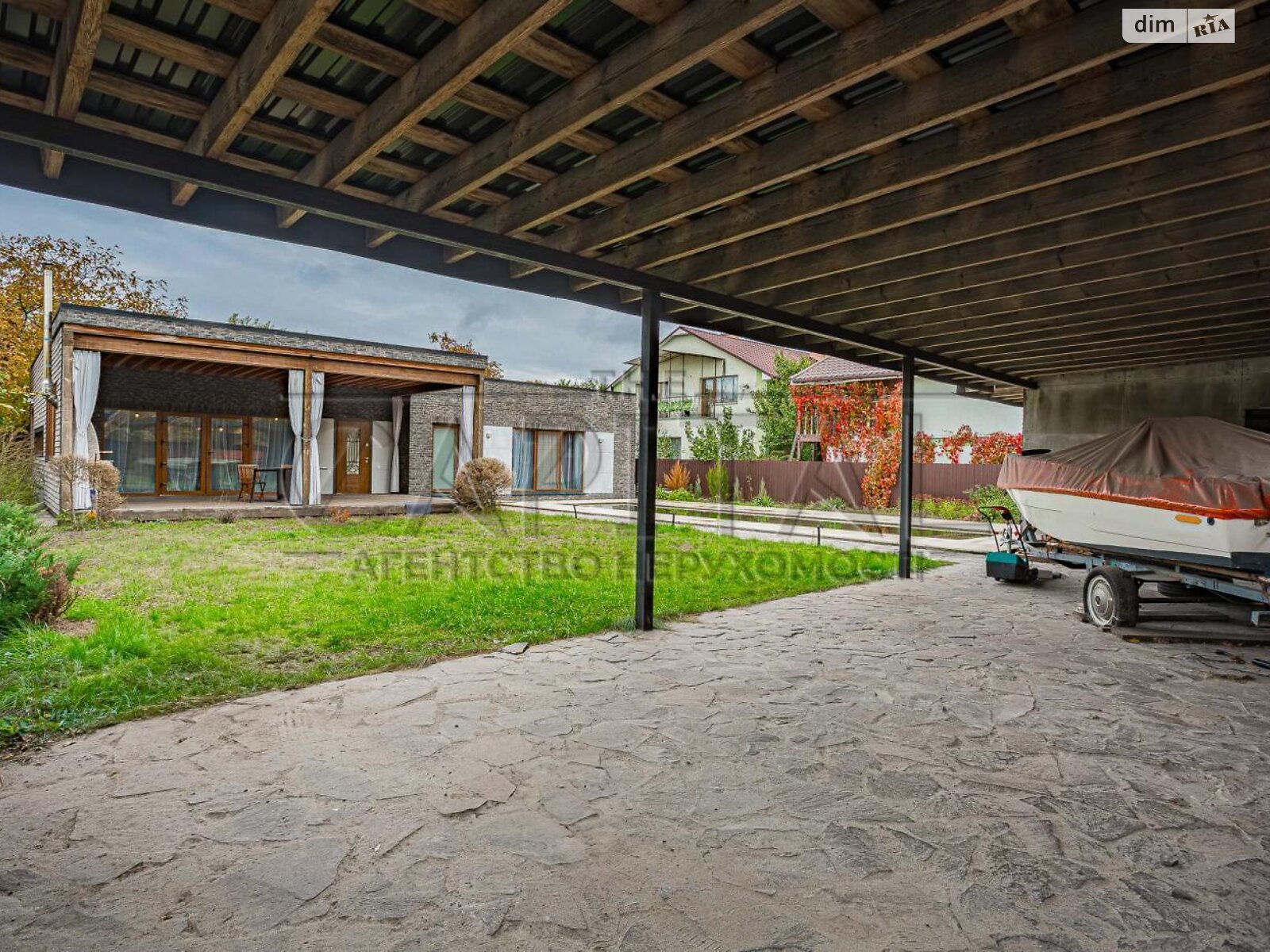 одноэтажный дом с верандой, 150 кв. м, кирпич. Сдается помесячно в Киеве, в районе Осокорки фото 1