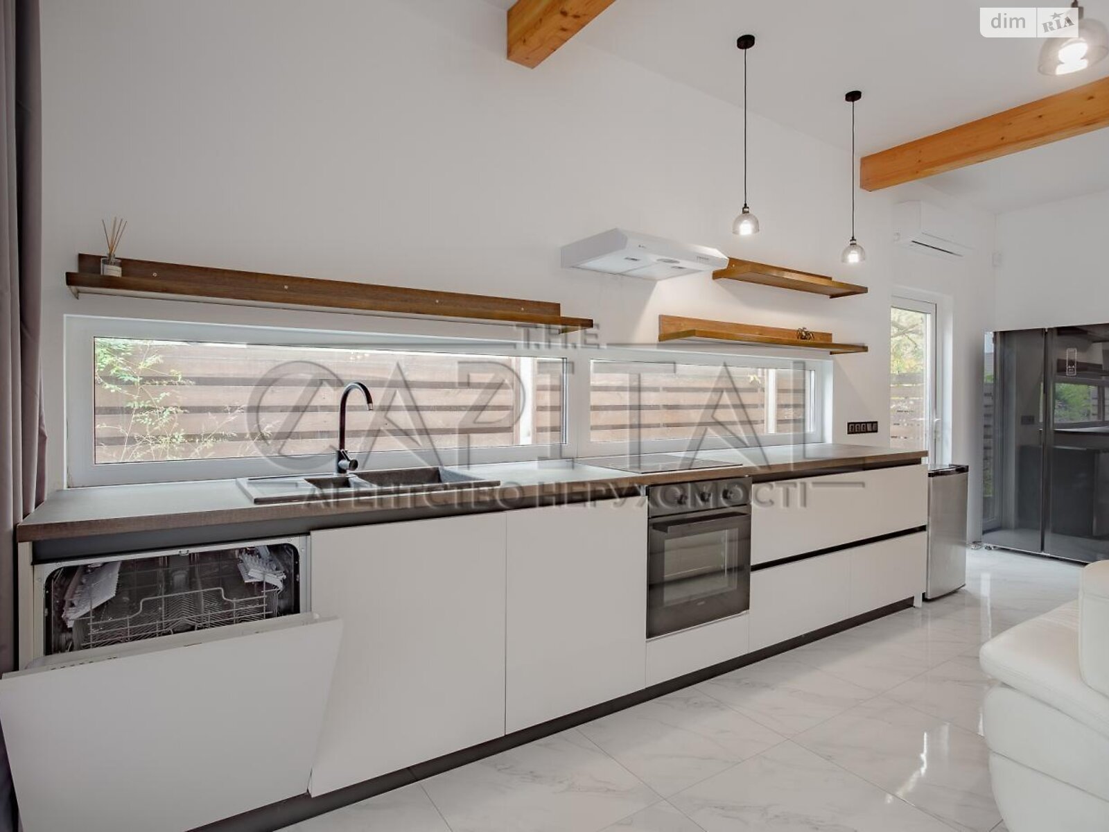 одноэтажный дом с верандой, 150 кв. м, кирпич. Сдается помесячно в Киеве, в районе Осокорки фото 1