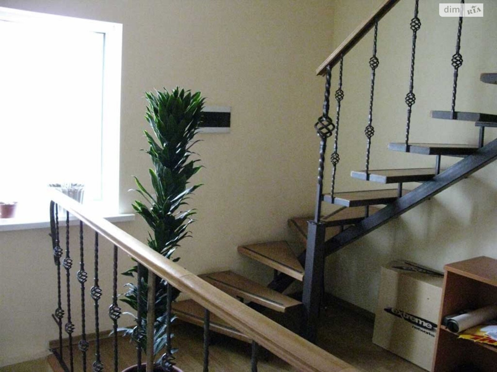 трехэтажный дом с гаражом, 250 кв. м, кирпич. Сдается помесячно в Киеве, в районе Осокорки фото 1 трехэтажный дом с гаражом, 250 кв. м, кирпич. Сдается помесячно в Киеве, в районе Осокорки фото 1
