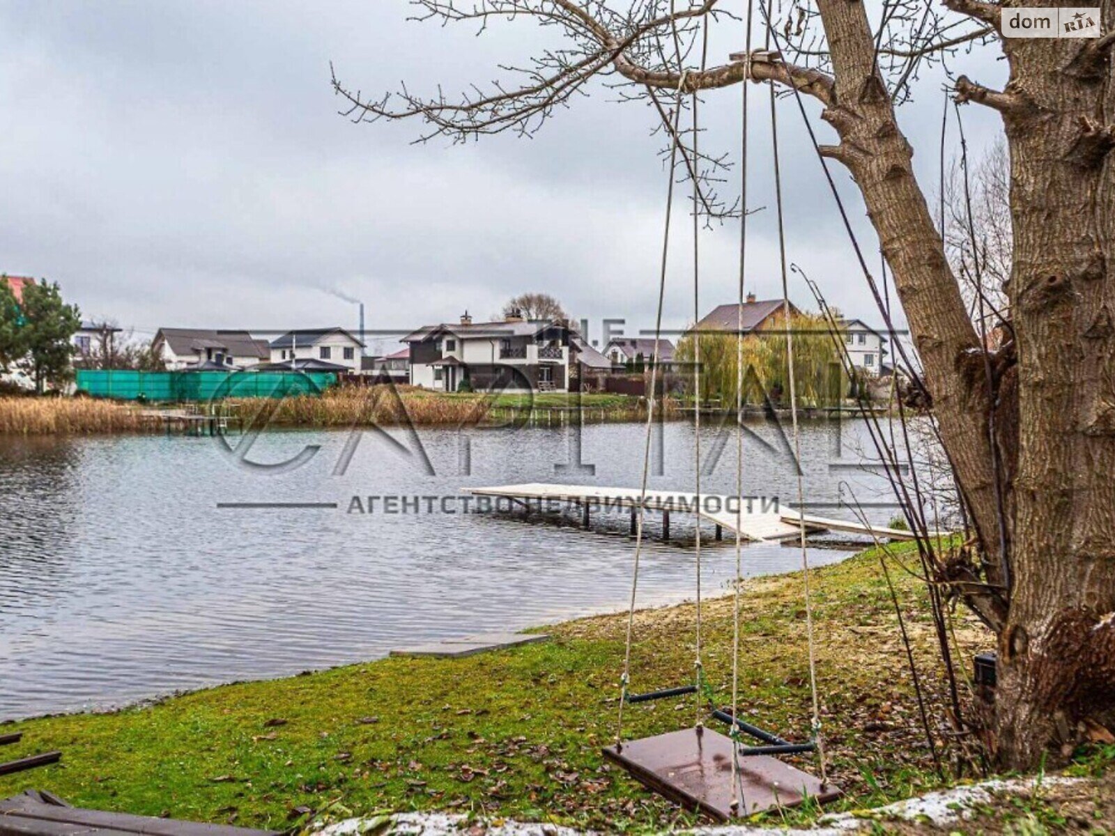 трипроверховий будинок з балконом, 450 кв. м, кирпич. Здається помісячно в Києві, в районі Осокорки фото 1