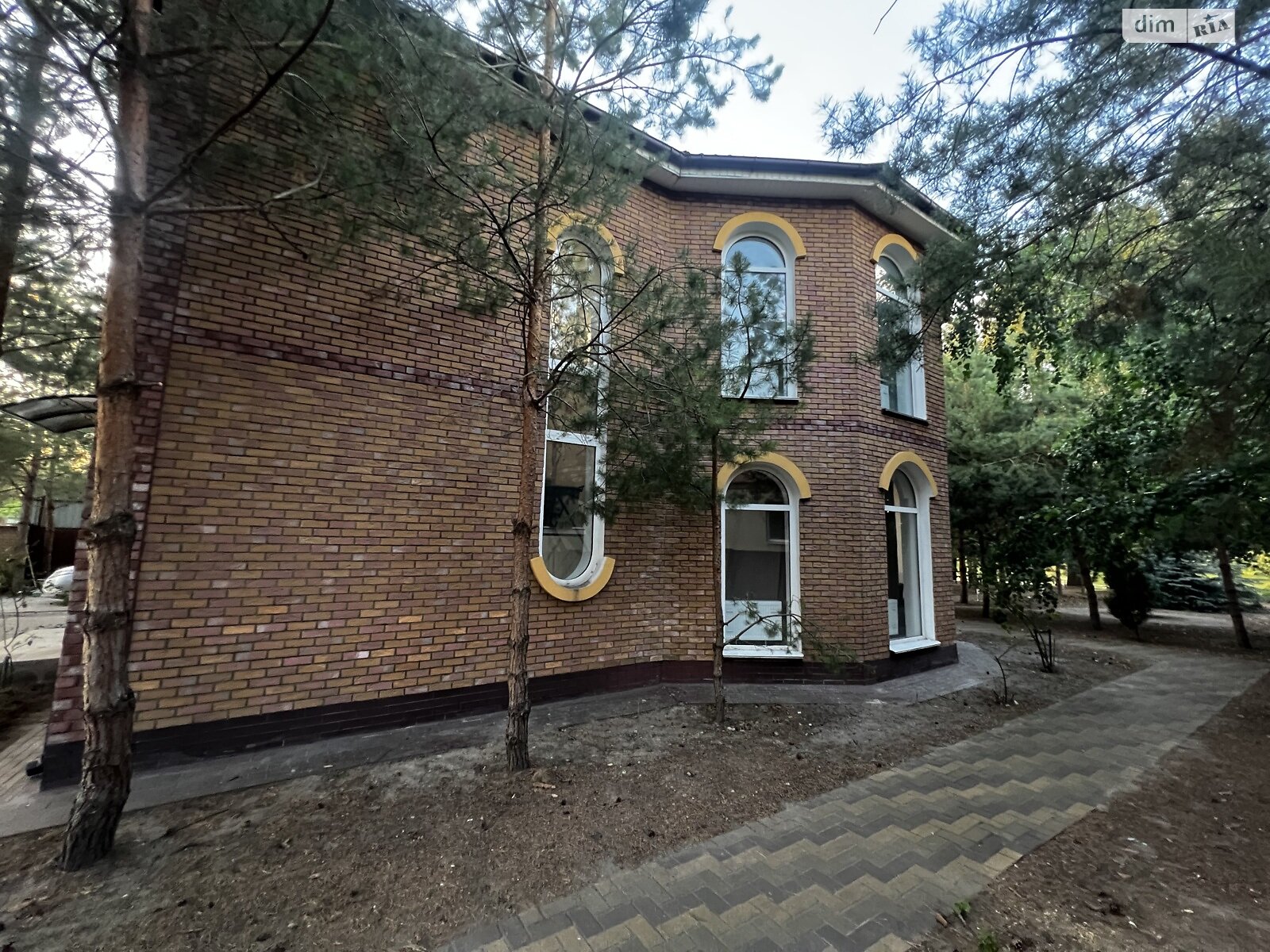 двоповерховий будинок з верандою, 250 кв. м, кирпич. Здається помісячно в Києві, в районі Осокорки фото 1 двопроверховий будинок з верандою, 250 кв. м, кирпич. Здається помісячно в Києві, в районі Осокорки фото 1