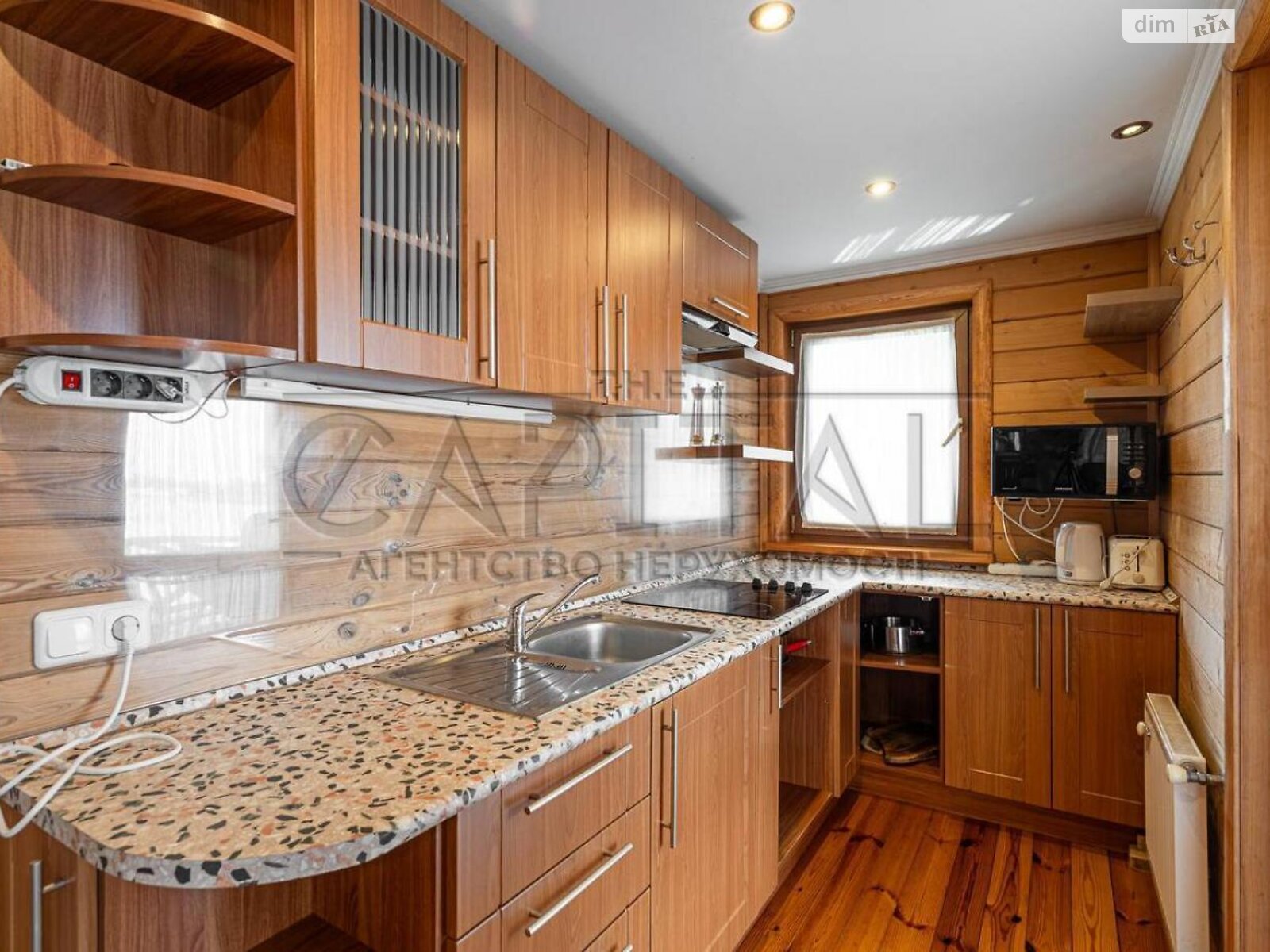 двухэтажный дом, 120 кв. м, кирпич. Сдается помесячно в Вишенки фото 1 двухэтажный дом, 120 кв. м, кирпич. Сдается помесячно в Вишенки фото 1