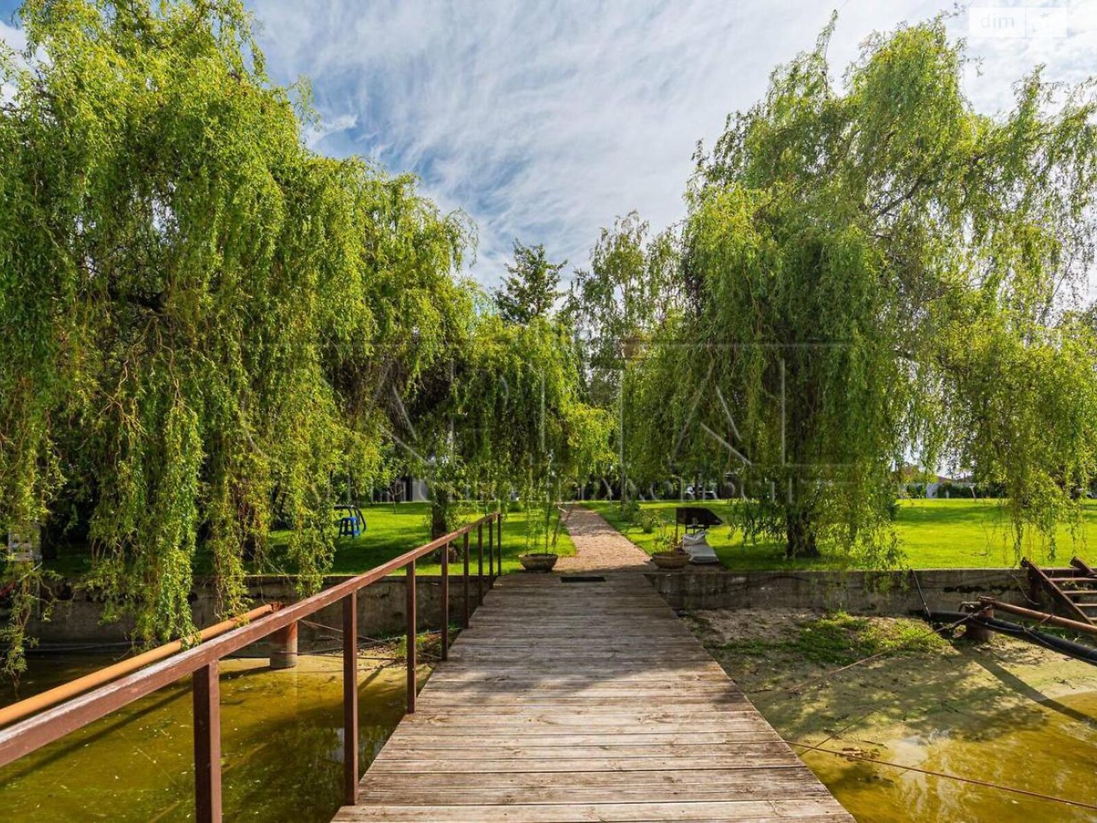 двухэтажный дом, 120 кв. м, кирпич. Сдается помесячно в Вишенки фото 1 двухэтажный дом, 120 кв. м, кирпич. Сдается помесячно в Вишенки фото 1