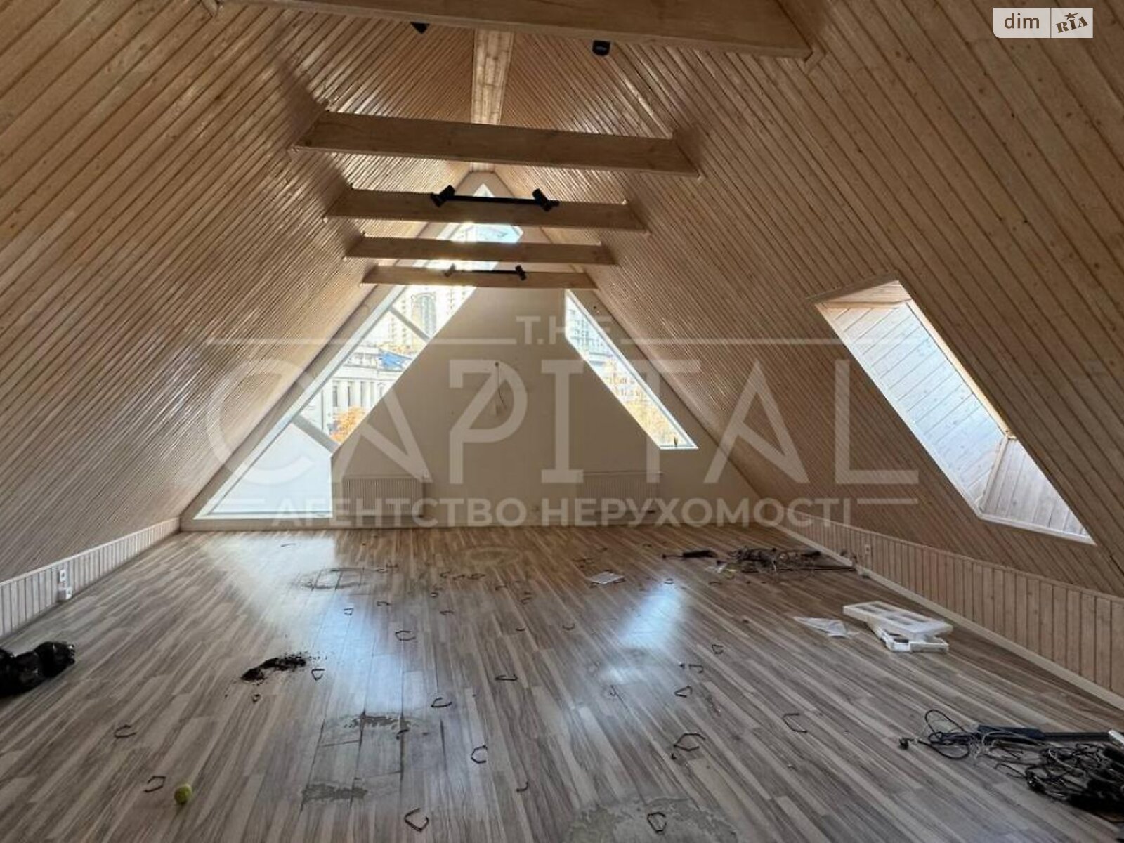 трехэтажный дом, 297 кв. м, кирпич. Сдается помесячно в Киеве, в районе Печерск фото 1 трехэтажный дом, 297 кв. м, кирпич. Сдается помесячно в Киеве, в районе Печерск фото 1