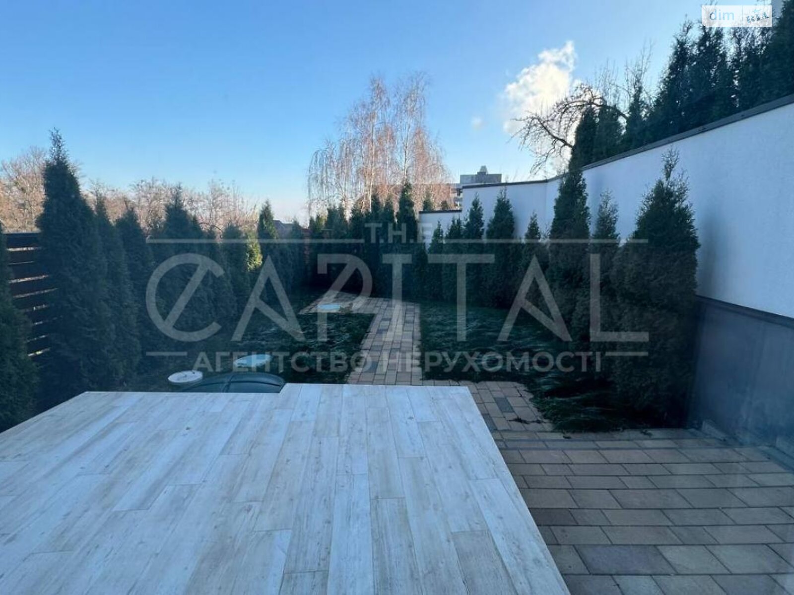 трехэтажный дом, 297 кв. м, кирпич. Сдается помесячно в Киеве, в районе Печерск фото 1 трехэтажный дом, 297 кв. м, кирпич. Сдается помесячно в Киеве, в районе Печерск фото 1