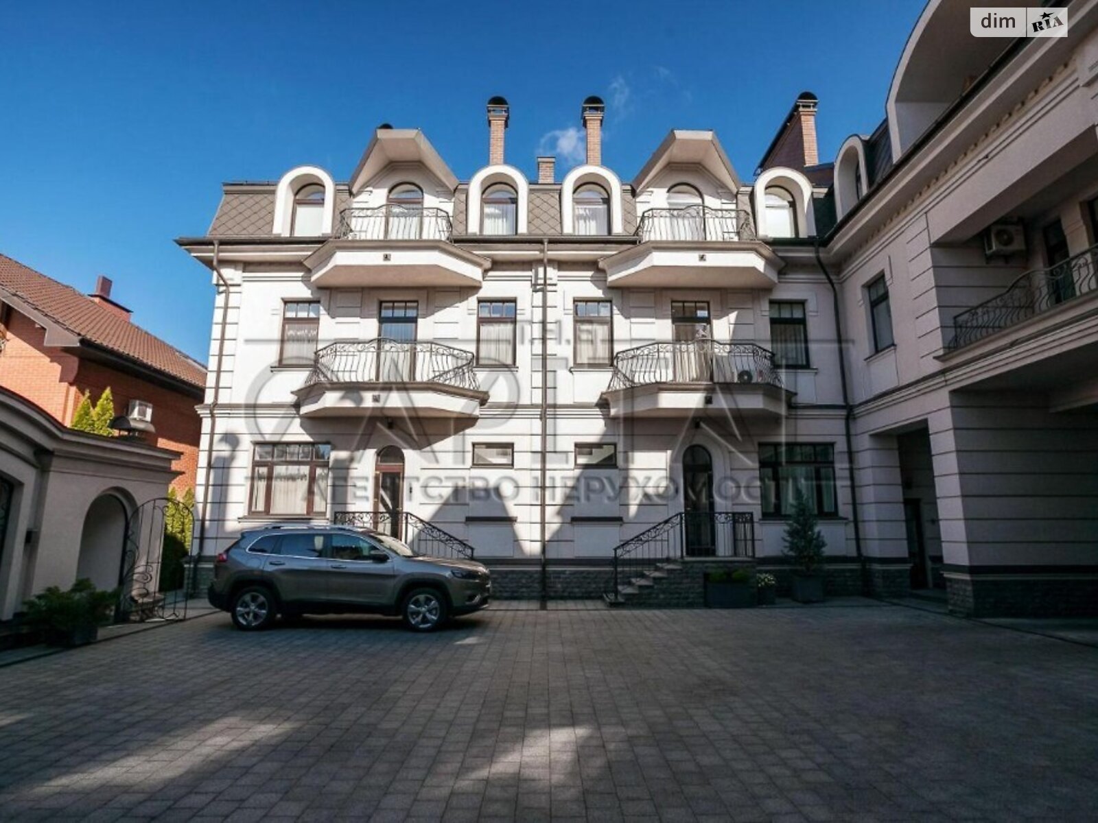 трехэтажный дом, 350 кв. м, монолит. Сдается помесячно в Киеве, в районе Печерск фото 1
