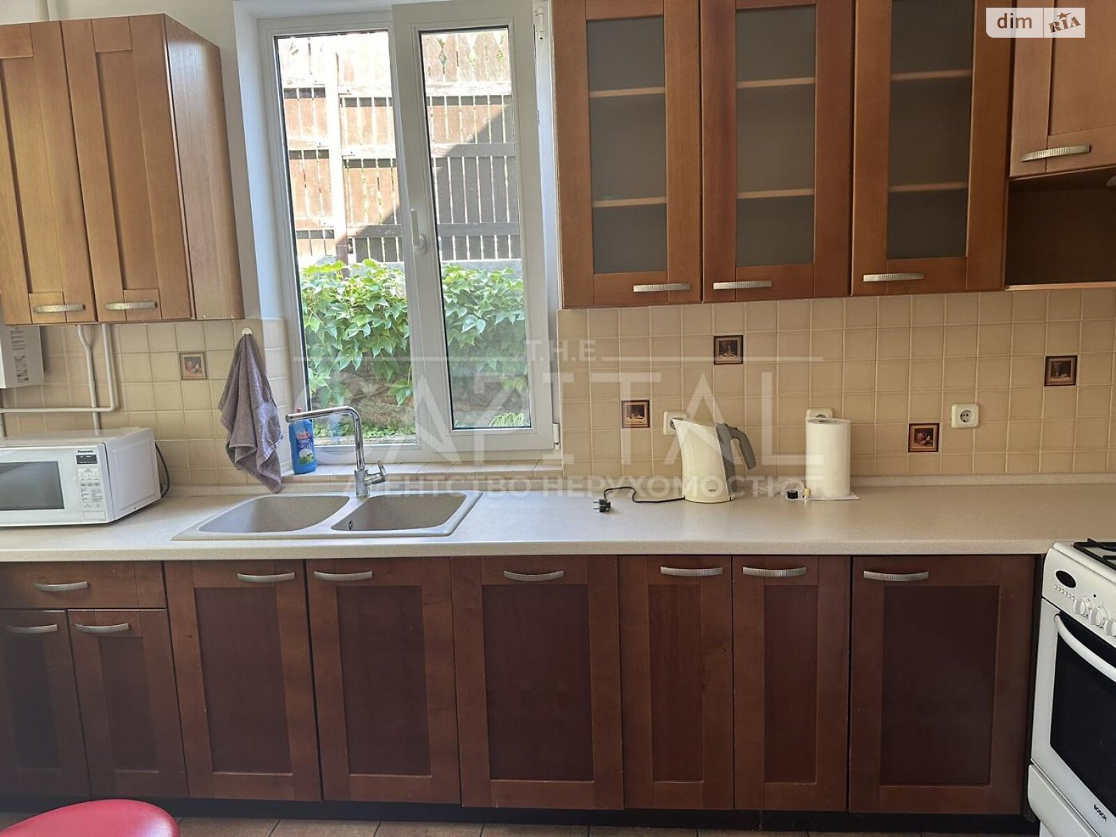 трипроверховий будинок з верандою, 272 кв. м, цегла. Здається помісячно в Києві, в районі Печерськ фото 1