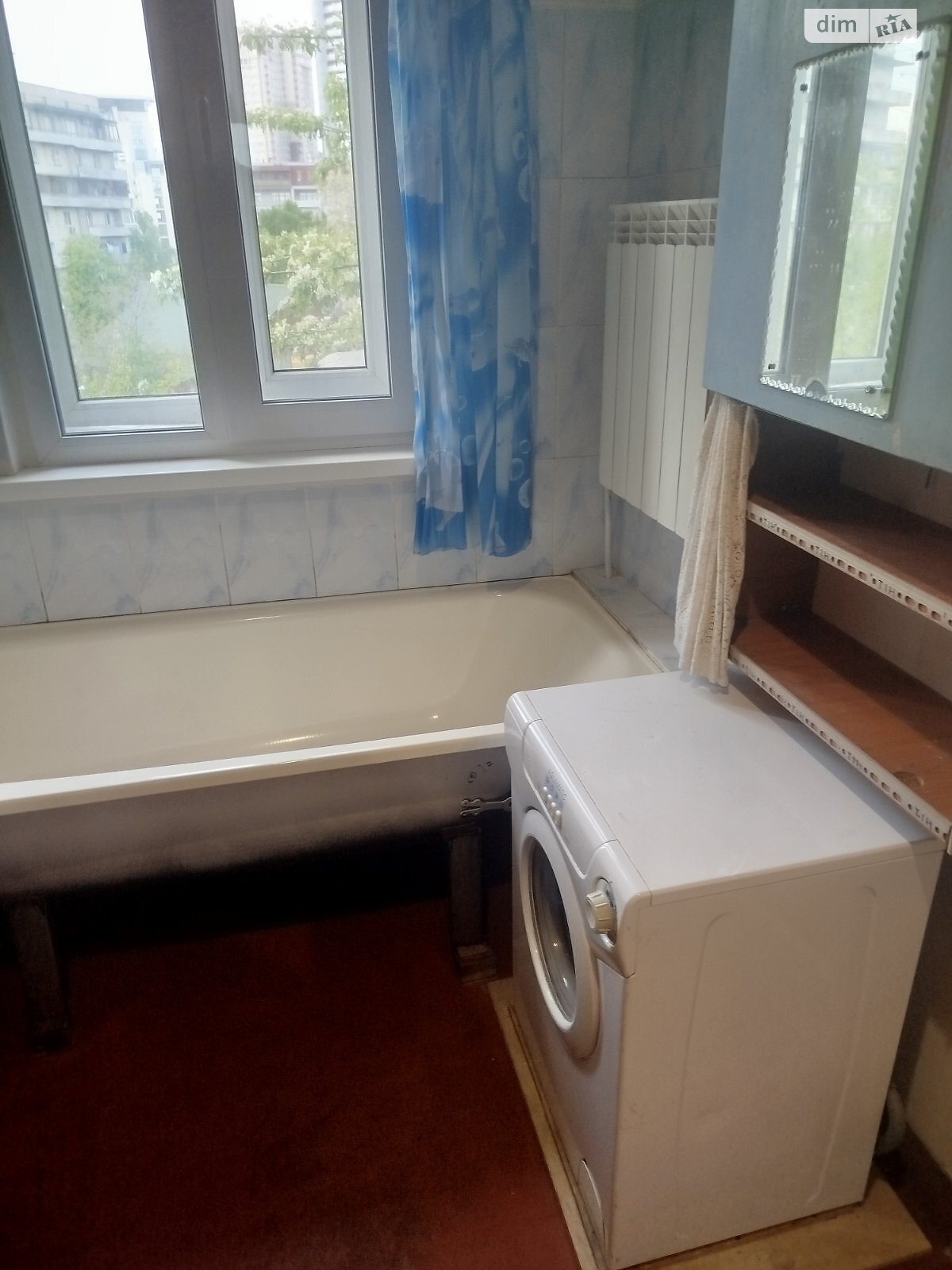двухэтажный дом, 60 кв. м, кирпич. Сдается помесячно в Киеве, в районе Печерский фото 1 двухэтажный дом, 60 кв. м, кирпич. Сдается помесячно в Киеве, в районе Печерский фото 1