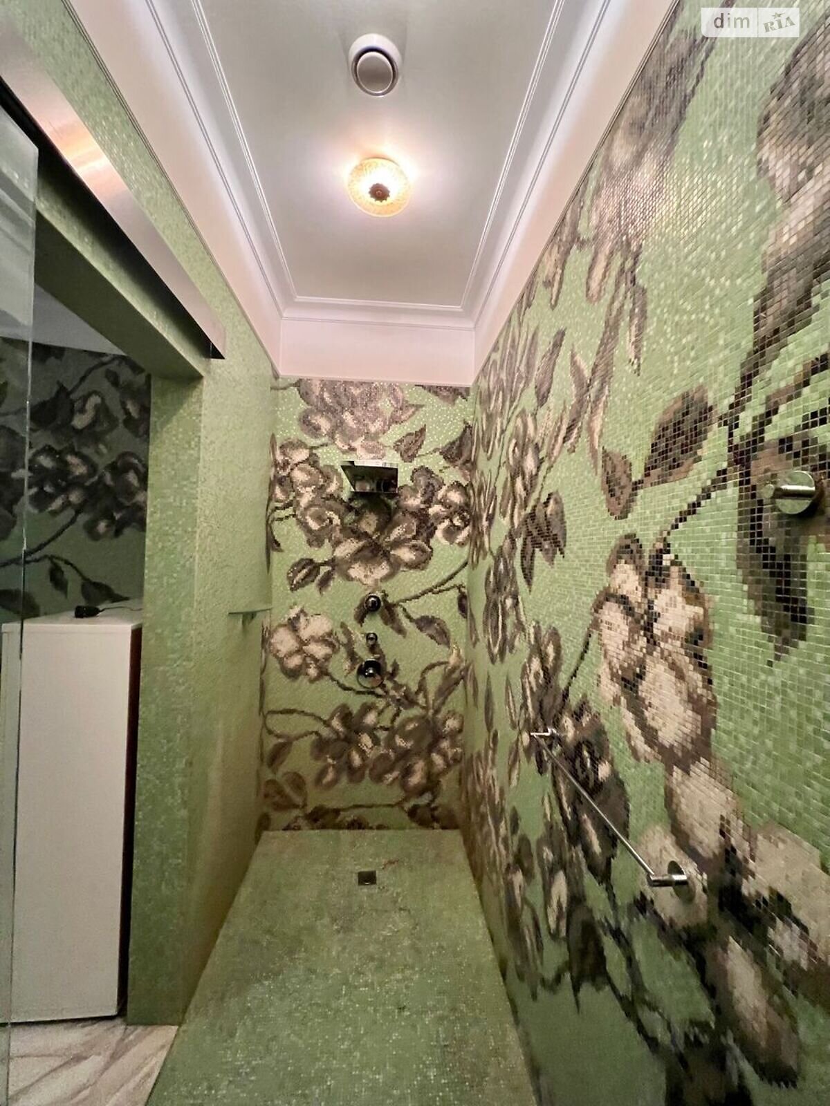 триповерховий будинок, 1020 кв. м, кирпич. Здається помісячно в Києві, в районі Печерський фото 1 трипроверховий будинок, 1020 кв. м, кирпич. Здається помісячно в Києві, в районі Печерський фото 1
