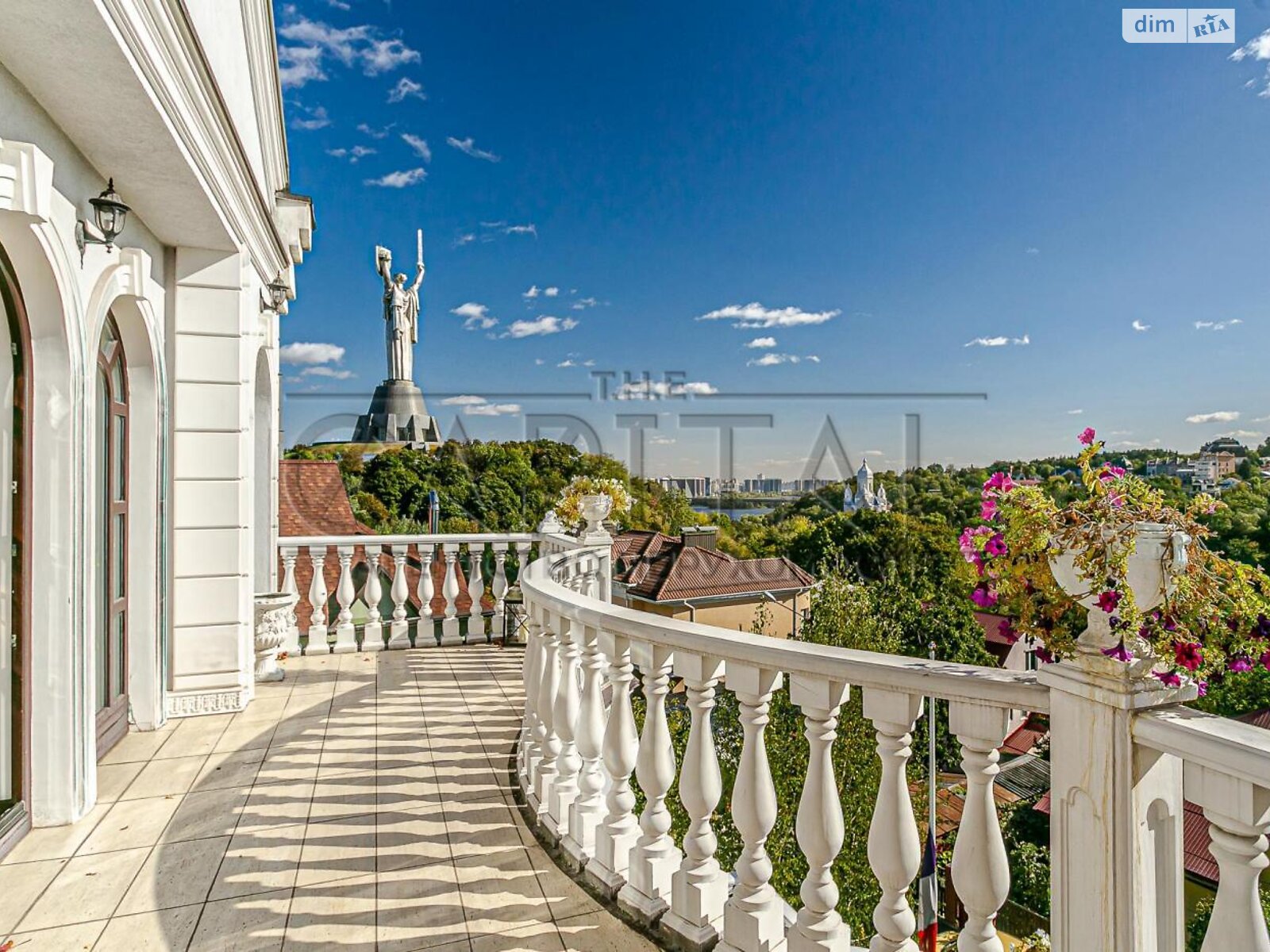 трехэтажный дом веранда, 604.8 кв. м, кирпич. Сдается помесячно в Киеве, в районе Печерский фото 1