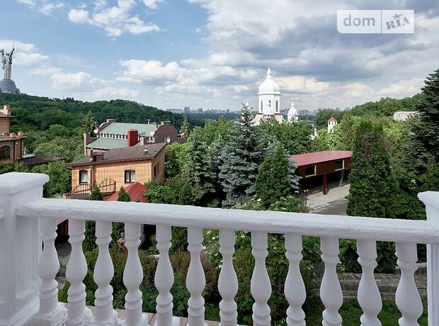 четырехэтажный дом с камином, 900 кв. м, кирпич. Сдается помесячно в Киеве, в районе Печерский фото 1 четырехэтажный дом с камином, 900 кв. м, кирпич. Сдается помесячно в Киеве, в районе Печерский фото 1