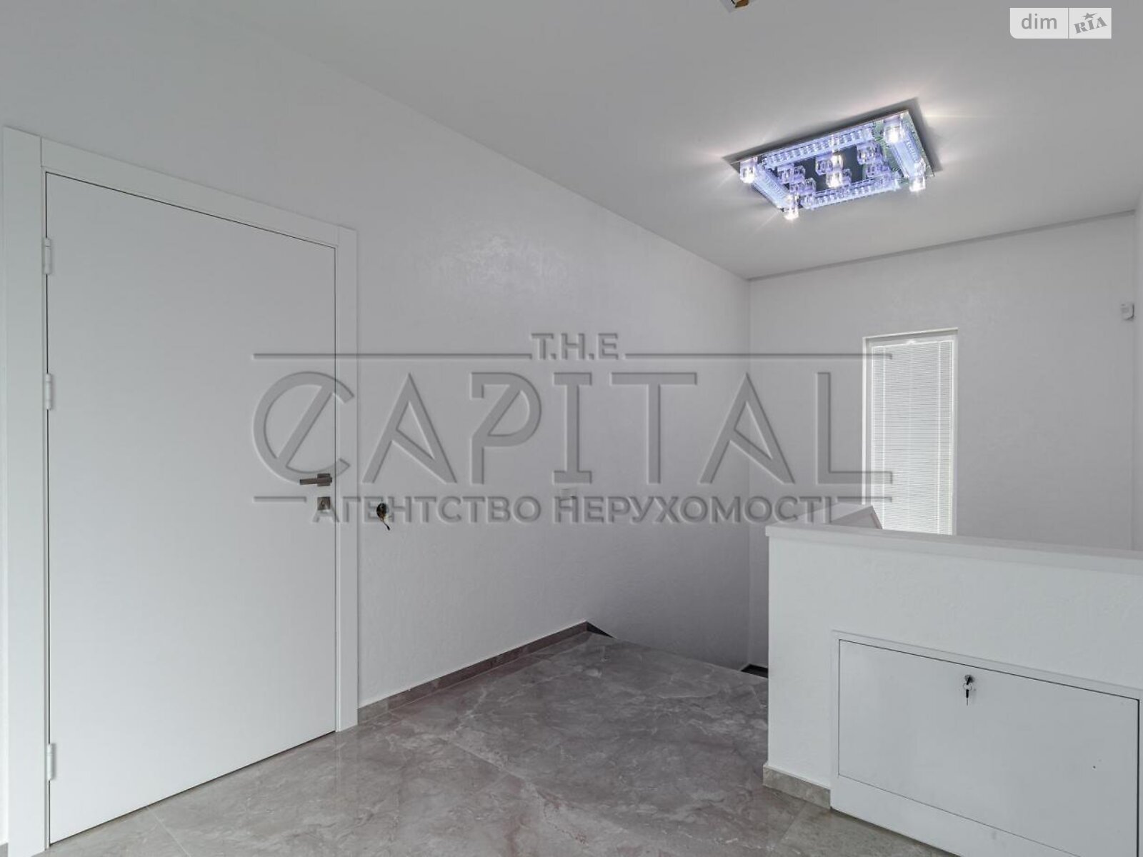 двухэтажный дом, 120 кв. м, кирпич. Сдается помесячно в Киеве, в районе Подол фото 1 двухэтажный дом, 120 кв. м, кирпич. Сдается помесячно в Киеве, в районе Подол фото 1