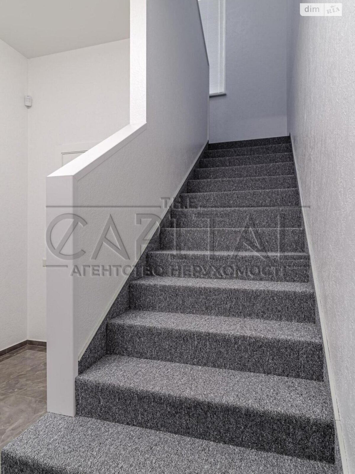 двухэтажный дом, 120 кв. м, кирпич. Сдается помесячно в Киеве, в районе Подол фото 1 двухэтажный дом, 120 кв. м, кирпич. Сдается помесячно в Киеве, в районе Подол фото 1