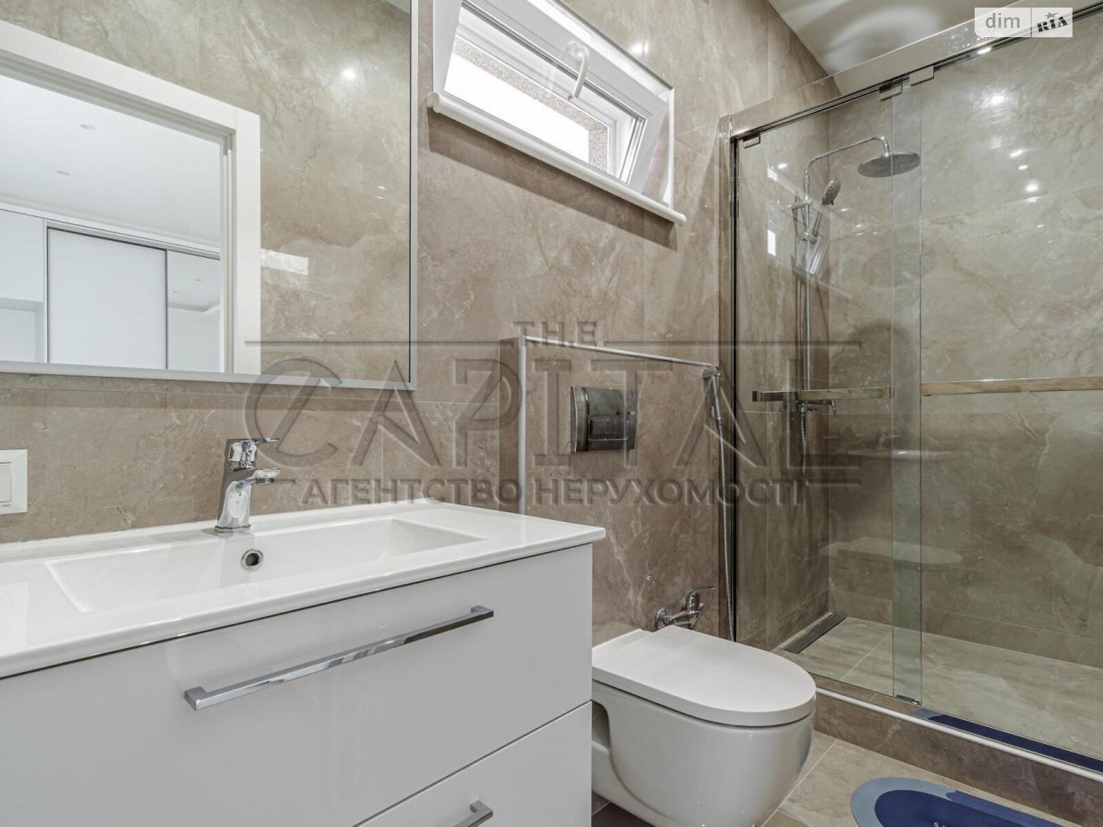 двухэтажный дом, 120 кв. м, кирпич. Сдается помесячно в Киеве, в районе Подол фото 1 двухэтажный дом, 120 кв. м, кирпич. Сдается помесячно в Киеве, в районе Подол фото 1