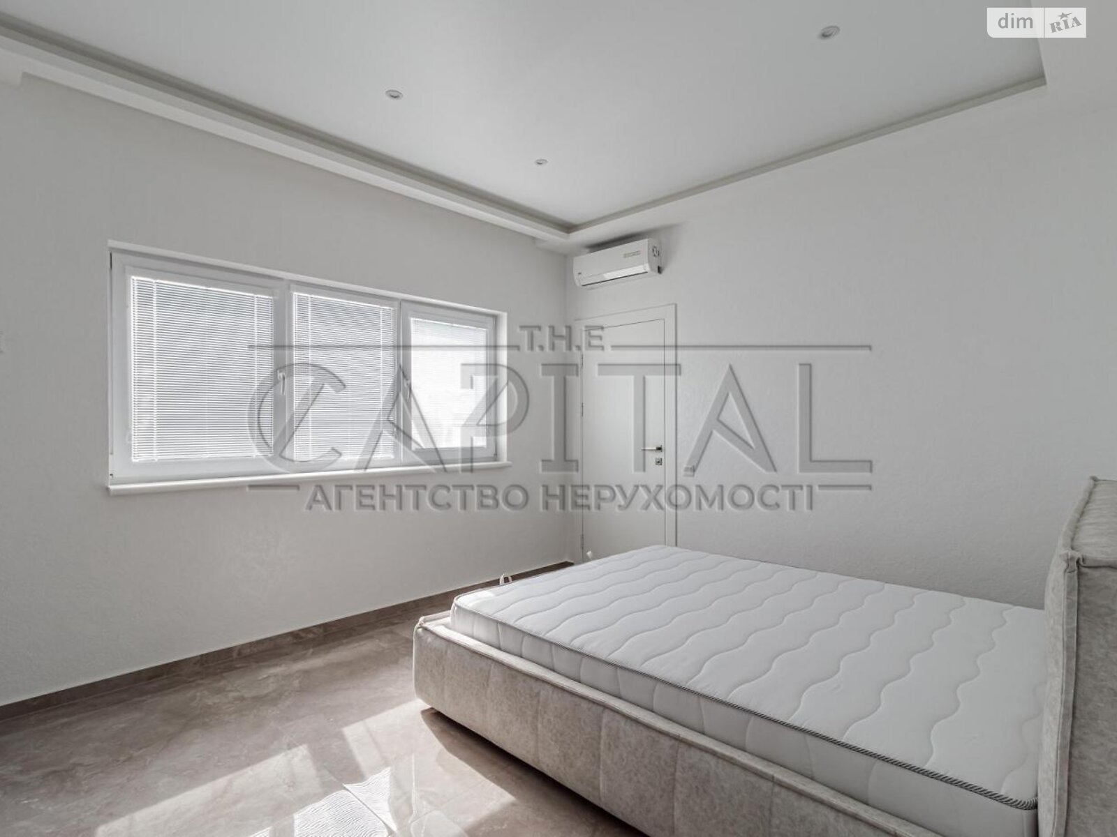 двухэтажный дом, 120 кв. м, кирпич. Сдается помесячно в Киеве, в районе Подол фото 1 двухэтажный дом, 120 кв. м, кирпич. Сдается помесячно в Киеве, в районе Подол фото 1