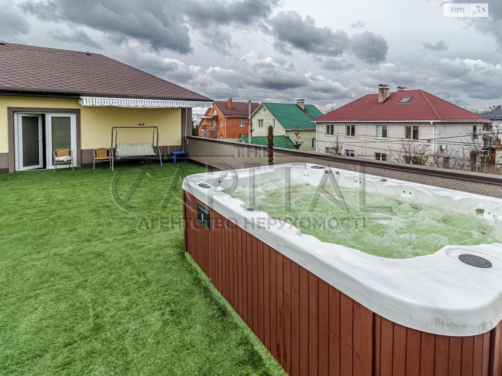 двухэтажный дом, 120 кв. м, кирпич. Сдается помесячно в Киеве, в районе Подол фото 1 двухэтажный дом, 120 кв. м, кирпич. Сдается помесячно в Киеве, в районе Подол фото 1