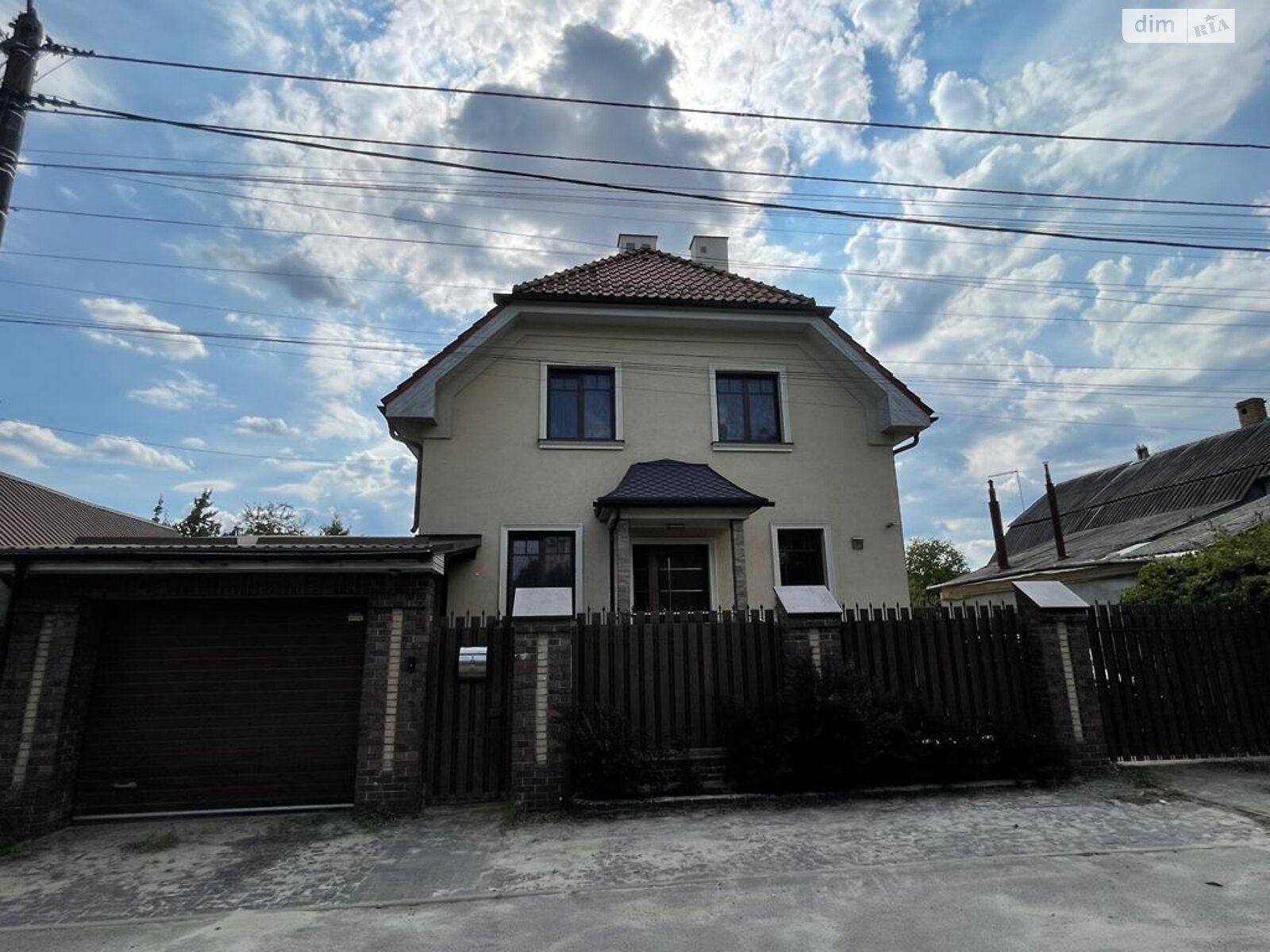 трехэтажный дом с гаражом, 320 кв. м, кирпич. Сдается помесячно в Киеве, в районе Подольский фото 1