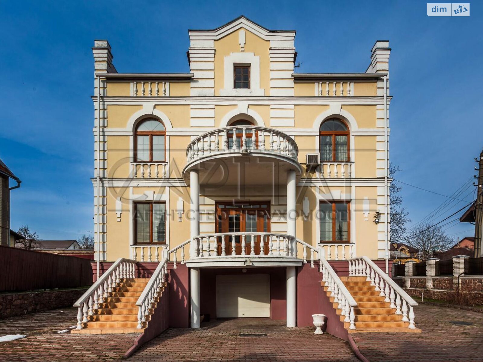 трехэтажный дом с верандой, 412 кв. м, кирпич. Сдается помесячно в Киеве фото 1 трехэтажный дом с верандой, 412 кв. м, кирпич. Сдается помесячно в Киеве фото 1