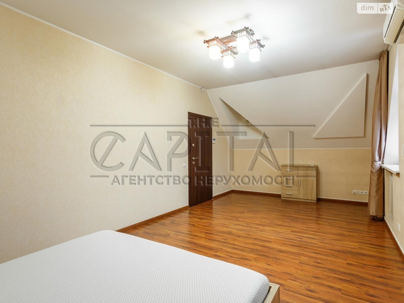 двоповерховий будинок з гаражем, 198 кв. м, цегла. Здається помісячно в Києві фото 1