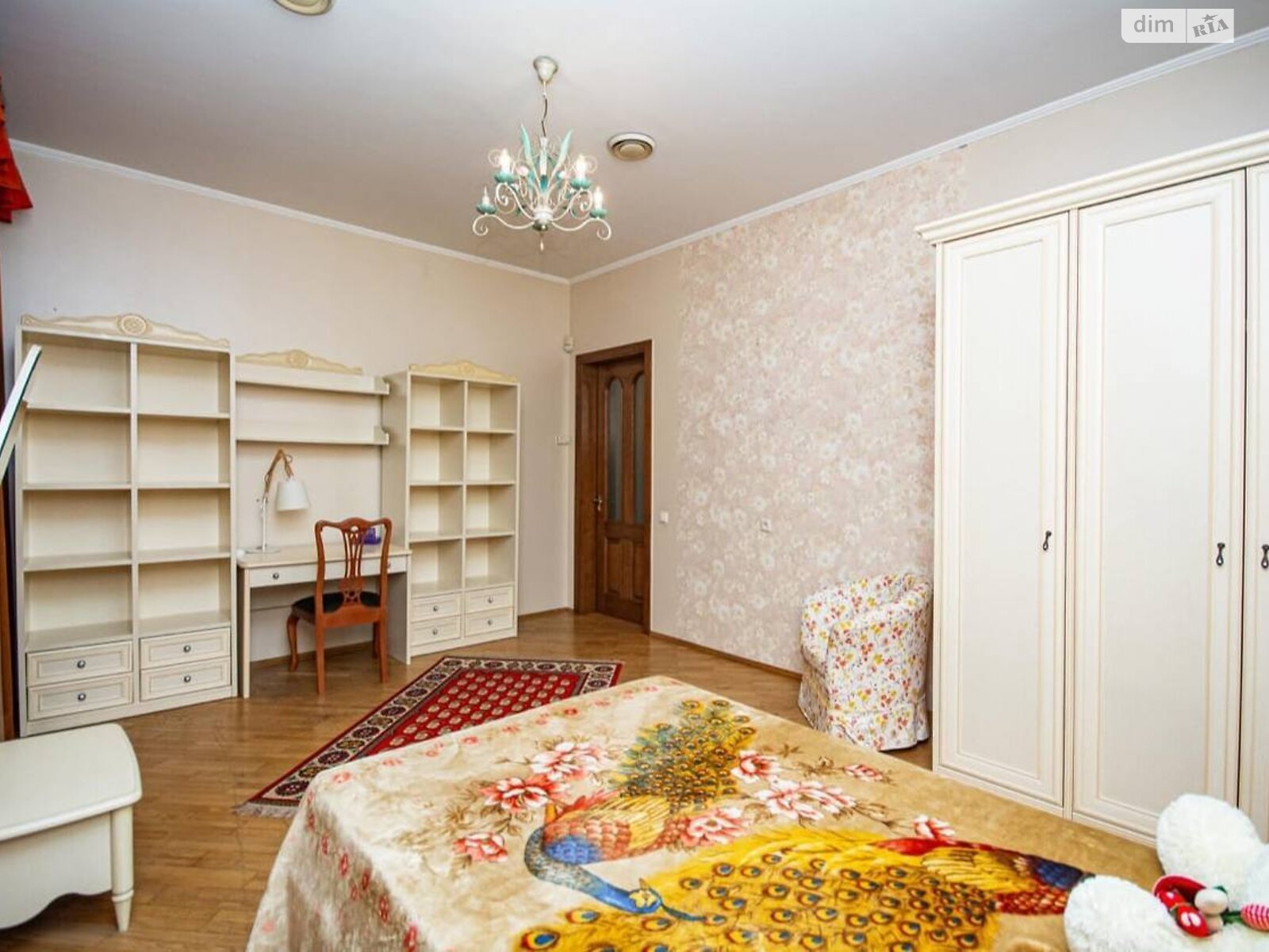 двухэтажный дом с гаражом, 349.4 кв. м, кирпич. Сдается помесячно в Киеве, в районе Поселок Шевченко фото 1 двухэтажный дом с гаражом, 349.4 кв. м, кирпич. Сдается помесячно в Киеве, в районе Поселок Шевченко фото 1