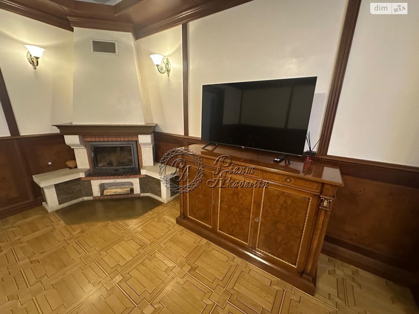 двоповерховий будинок, 920 кв. м, кирпич. Здається помісячно в Києві, в районі Селище Шевченка фото 1 двопроверховий будинок, 920 кв. м, кирпич. Здається помісячно в Києві, в районі Селище Шевченка фото 1
