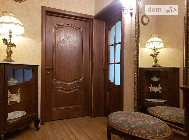 двухэтажный дом с камином, 160 кв. м, кирпич. Сдается помесячно в Киеве, в районе Русановские Сады фото 1 двухэтажный дом с камином, 160 кв. м, кирпич. Сдается помесячно в Киеве, в районе Русановские Сады фото 1