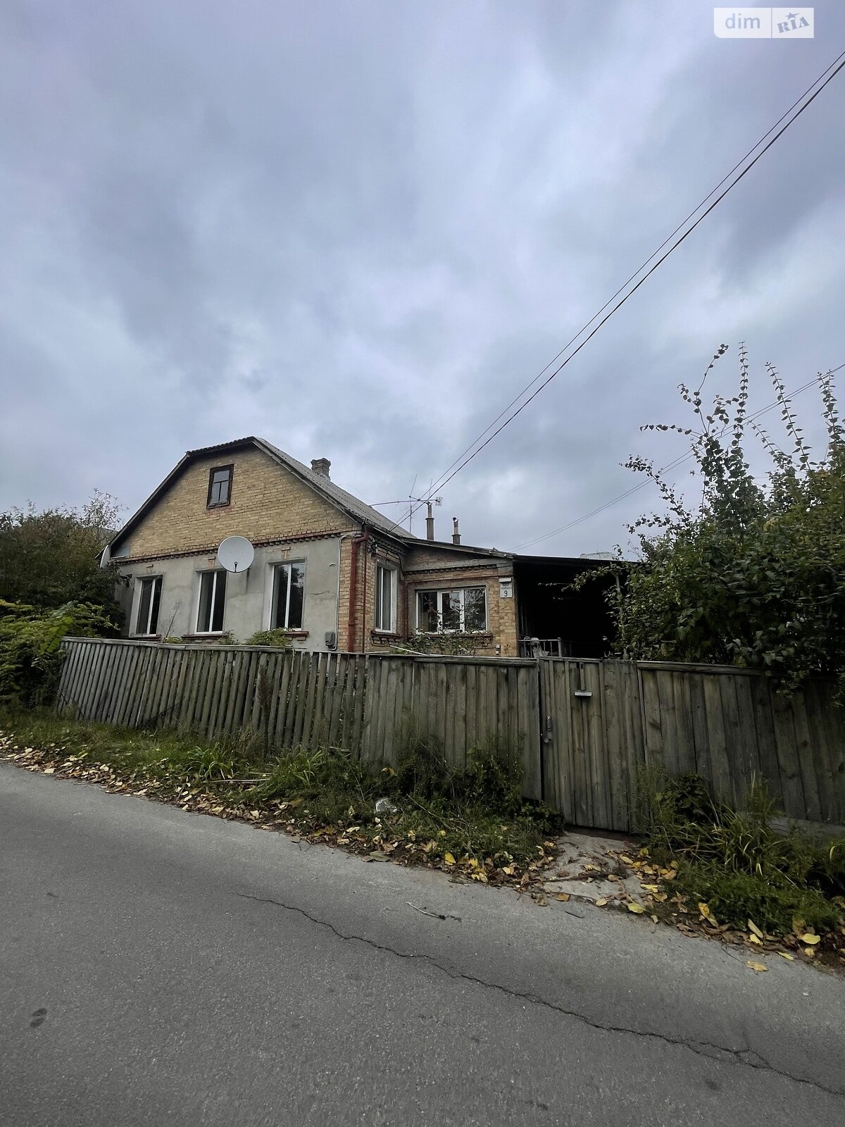 одноповерховий будинок з гаражем, 95 кв. м, цегла. Здається помісячно в Києві, в районі Саперна Слобідка фото 1 однопроверховий будинок з гаражем, 95 кв. м, цегла. Здається помісячно в Києві, в районі Саперна Слобідка фото 1