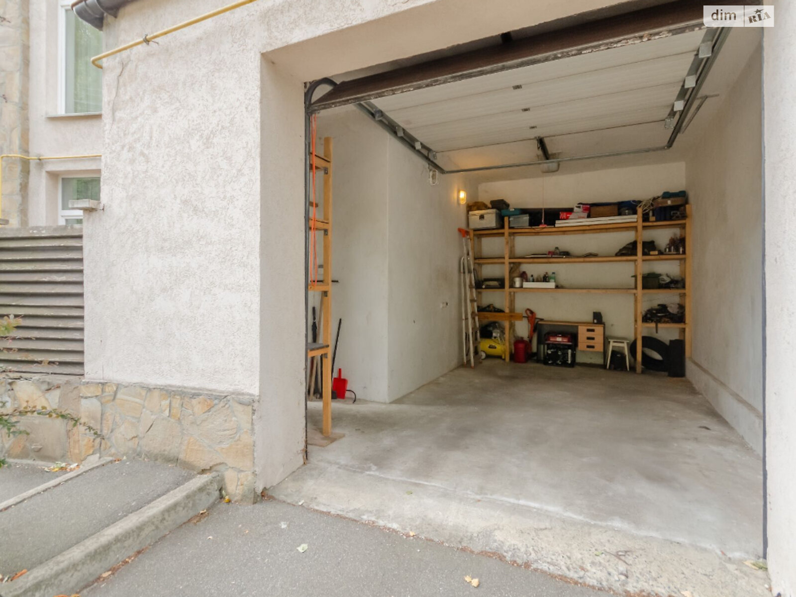 триповерховий будинок з балконом, 416 кв. м, цегла. Здається помісячно в Києві, в районі Саперне Поле фото 1 трипроверховий будинок з балконом, 416 кв. м, цегла. Здається помісячно в Києві, в районі Саперне Поле фото 1