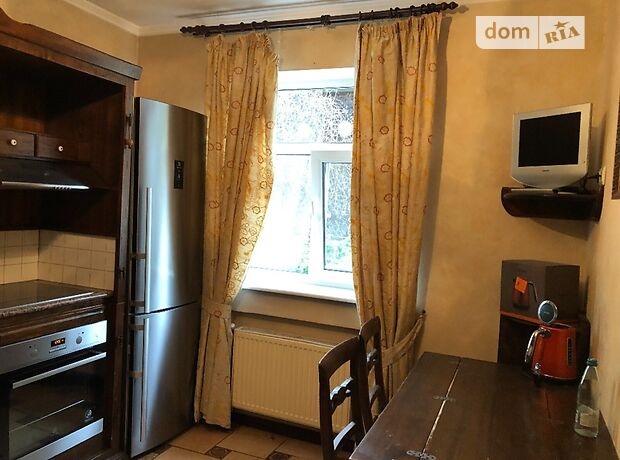 двоповерховий будинок, 120 кв. м, цегла. Здається помісячно в Києві, в районі Шевченківський фото 1 двопроверховий будинок, 120 кв. м, цегла. Здається помісячно в Києві, в районі Шевченківський фото 1