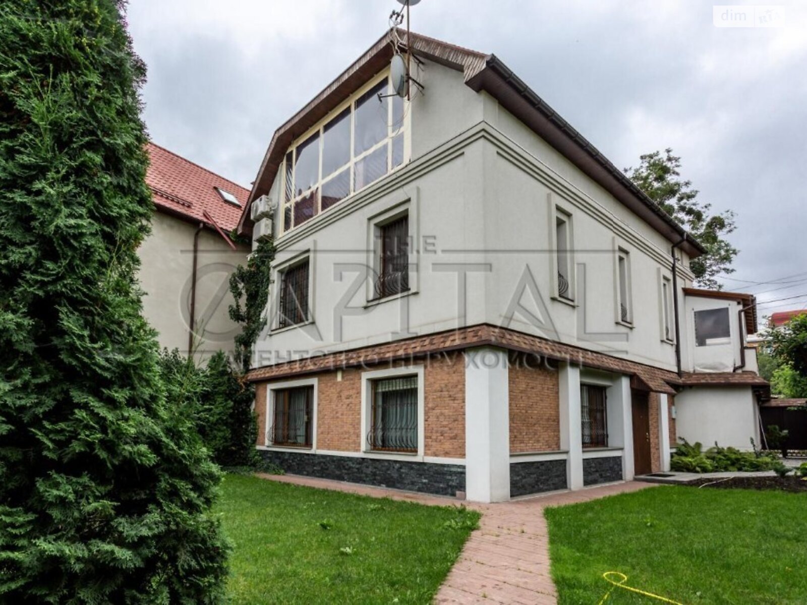 трехэтажный дом с ремонтом, 264 кв. м, кирпич. Сдается помесячно в Киеве, в районе Шевченковский фото 1