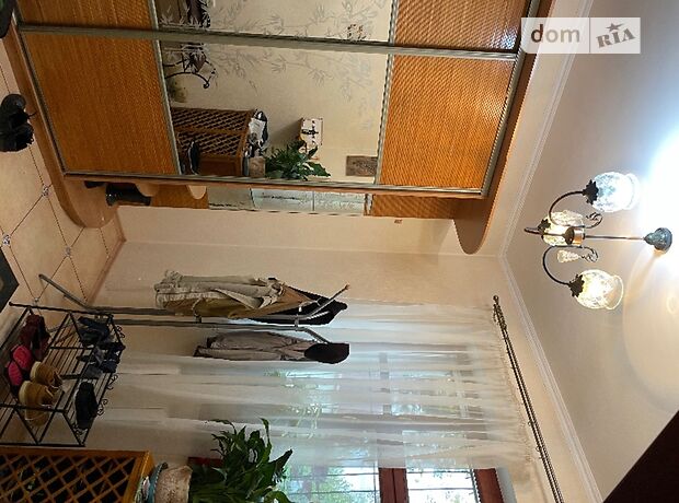 двоповерховий будинок з каміном, 280 кв. м, цегла. Здається помісячно в Києві, в районі Шевченківський фото 1 двопроверховий будинок з каміном, 280 кв. м, цегла. Здається помісячно в Києві, в районі Шевченківський фото 1