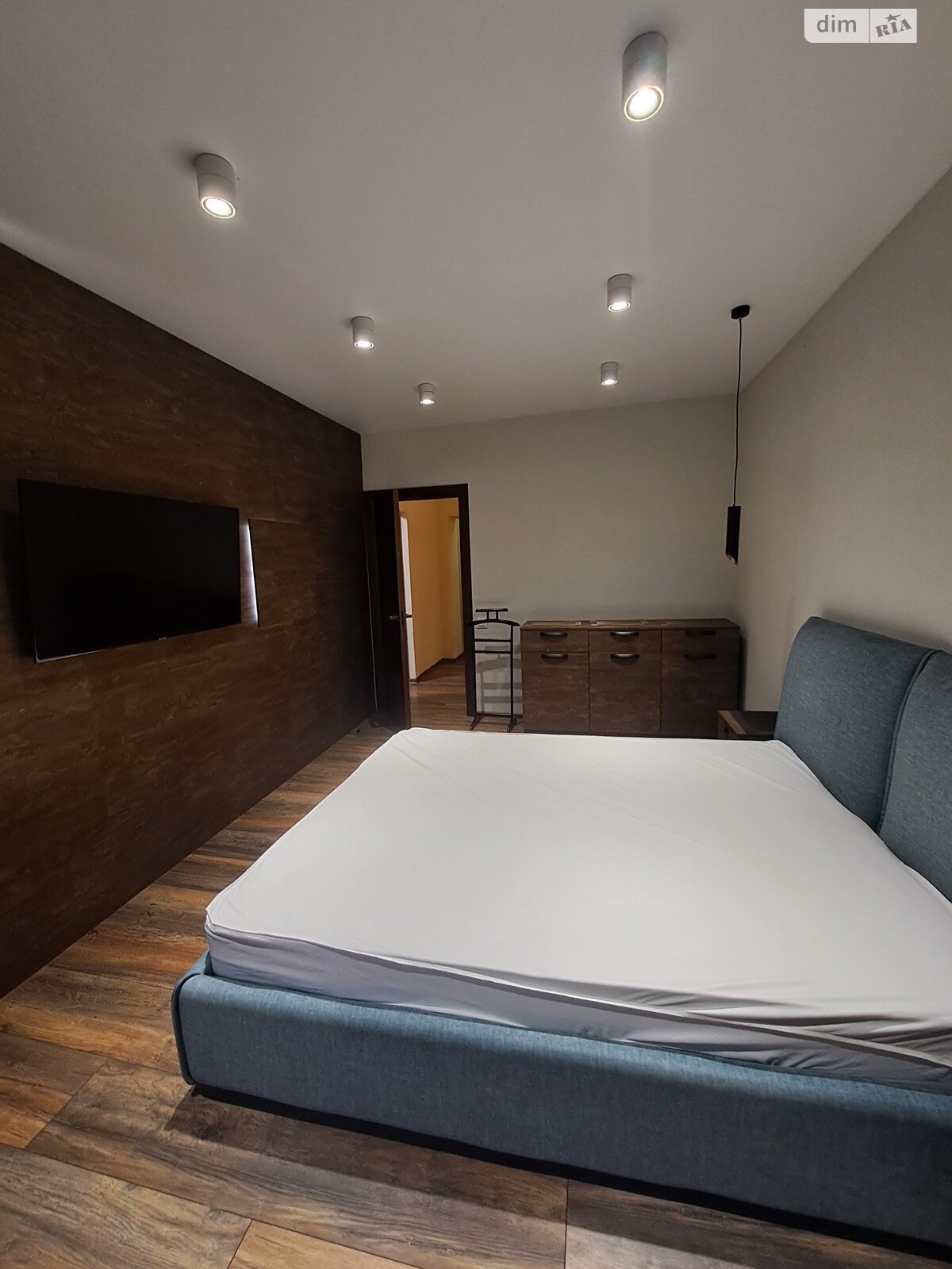 двухэтажный дом с балконом, 110 кв. м, кирпич. Сдается помесячно в Киеве, в районе Ширма фото 1 двухэтажный дом с балконом, 110 кв. м, кирпич. Сдается помесячно в Киеве, в районе Ширма фото 1