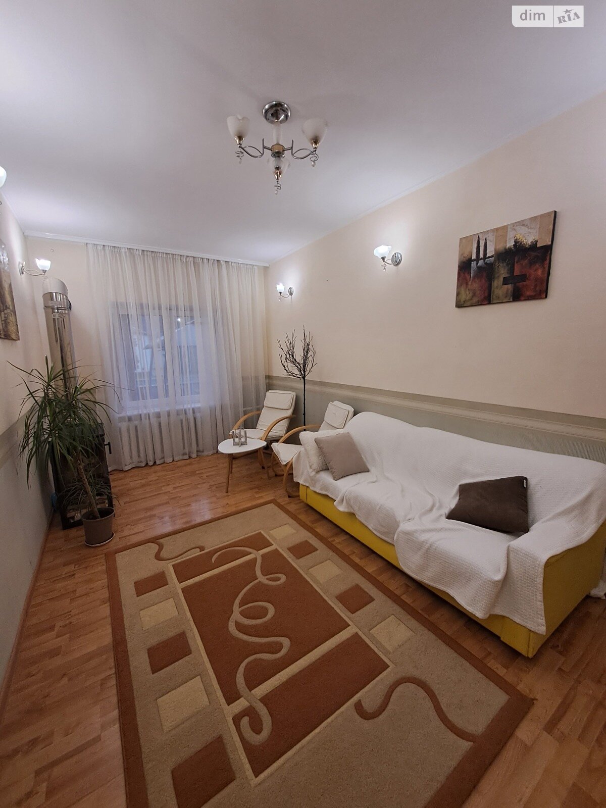 двухэтажный дом с балконом, 110 кв. м, кирпич. Сдается помесячно в Киеве, в районе Ширма фото 1 двухэтажный дом с балконом, 110 кв. м, кирпич. Сдается помесячно в Киеве, в районе Ширма фото 1