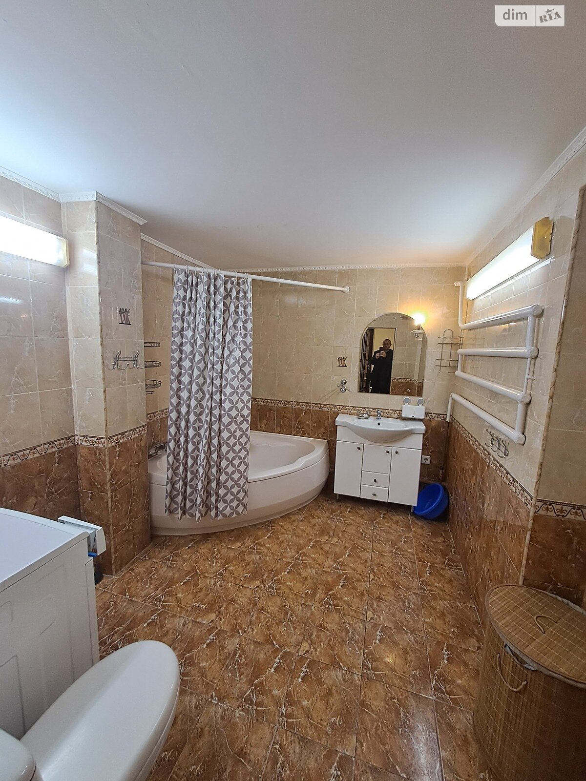 двухэтажный дом с балконом, 110 кв. м, кирпич. Сдается помесячно в Киеве, в районе Ширма фото 1 двухэтажный дом с балконом, 110 кв. м, кирпич. Сдается помесячно в Киеве, в районе Ширма фото 1