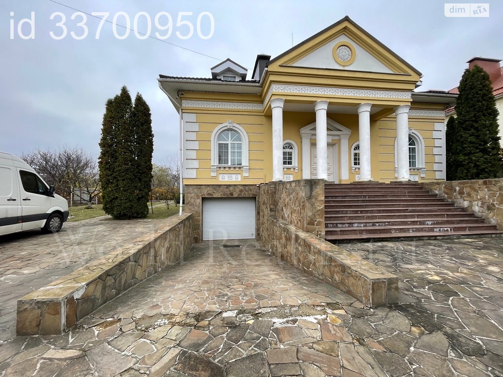 двухэтажный дом с гаражом, 370 кв. м, кирпич. Сдается помесячно в Киеве, в районе Соломенский фото 1