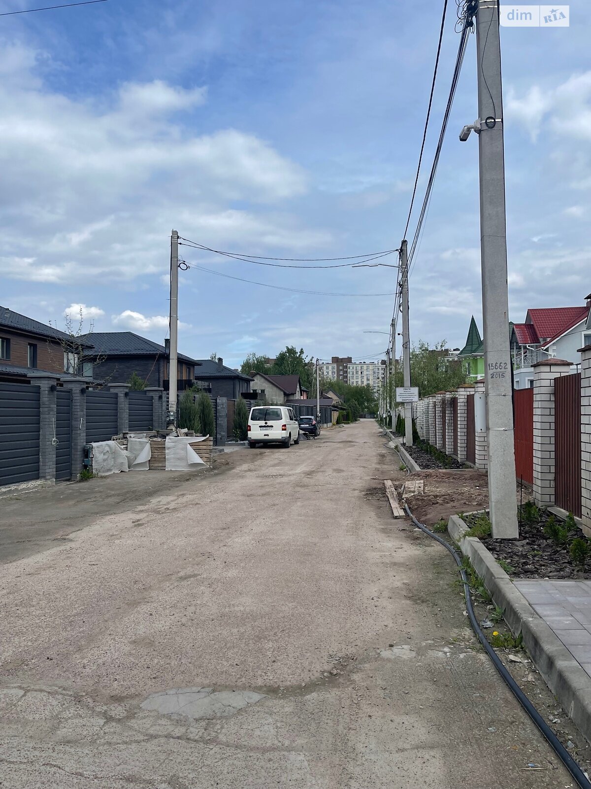 двухэтажный дом с верандой, 260 кв. м, кирпич. Сдается помесячно в Киеве, в районе Соломенский фото 1 двухэтажный дом с верандой, 260 кв. м, кирпич. Сдается помесячно в Киеве, в районе Соломенский фото 1