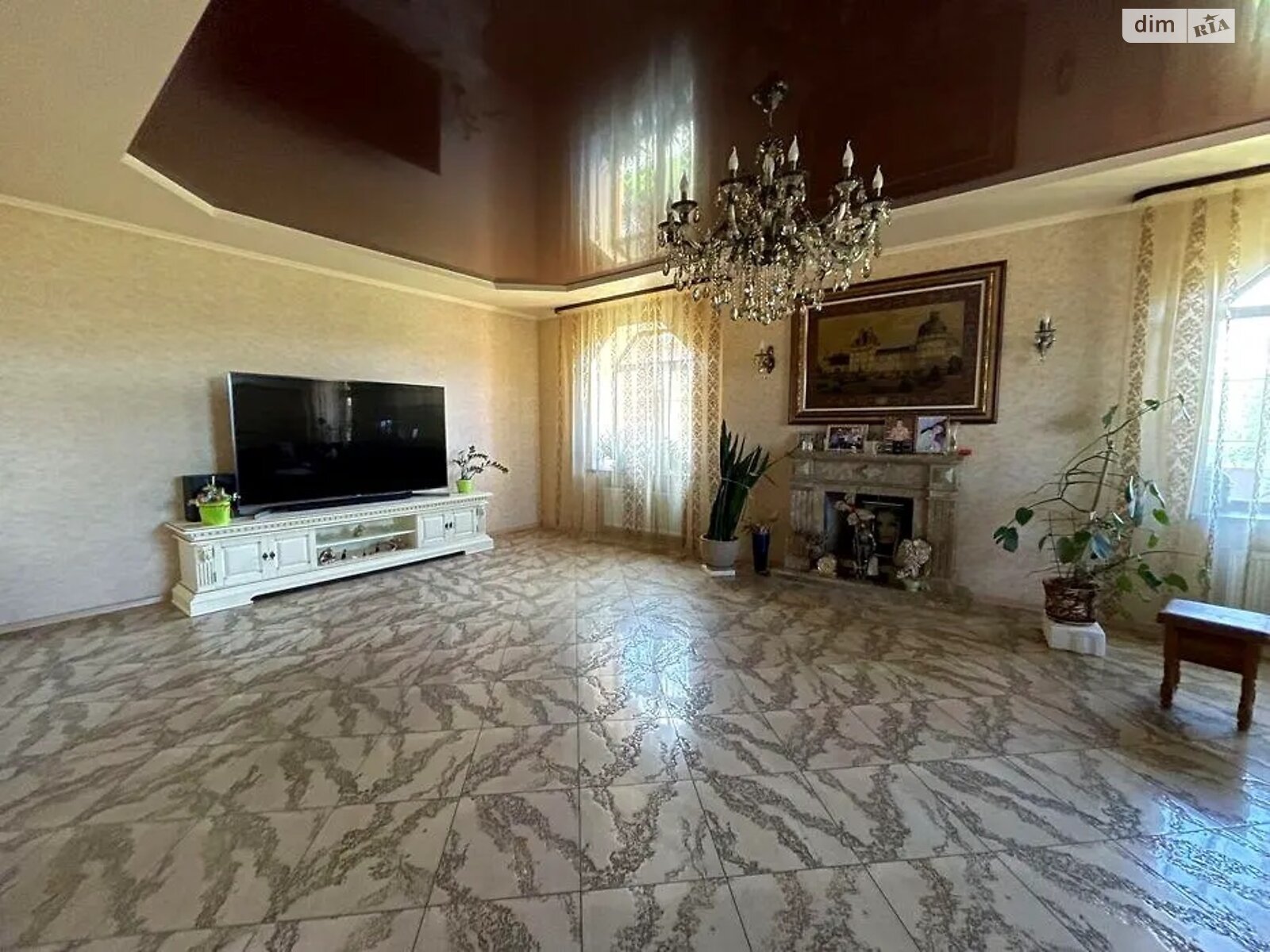 трехэтажный дом, 387 кв. м, кирпич. Сдается помесячно в Киеве, в районе Соломенский фото 1