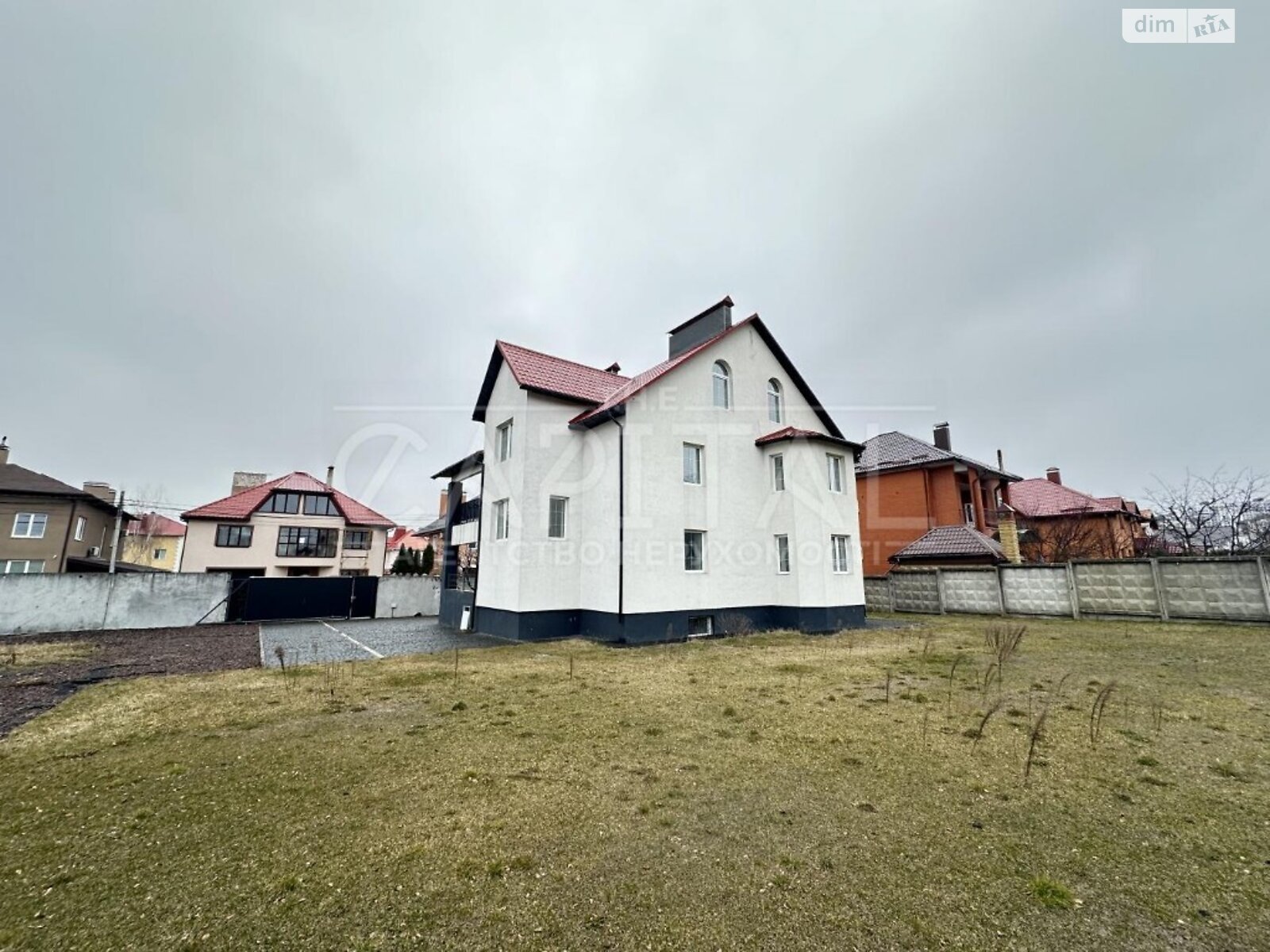 трехэтажный дом с ремонтом, 450 кв. м, кирпич. Сдается помесячно в Киеве, в районе Соломенский фото 1