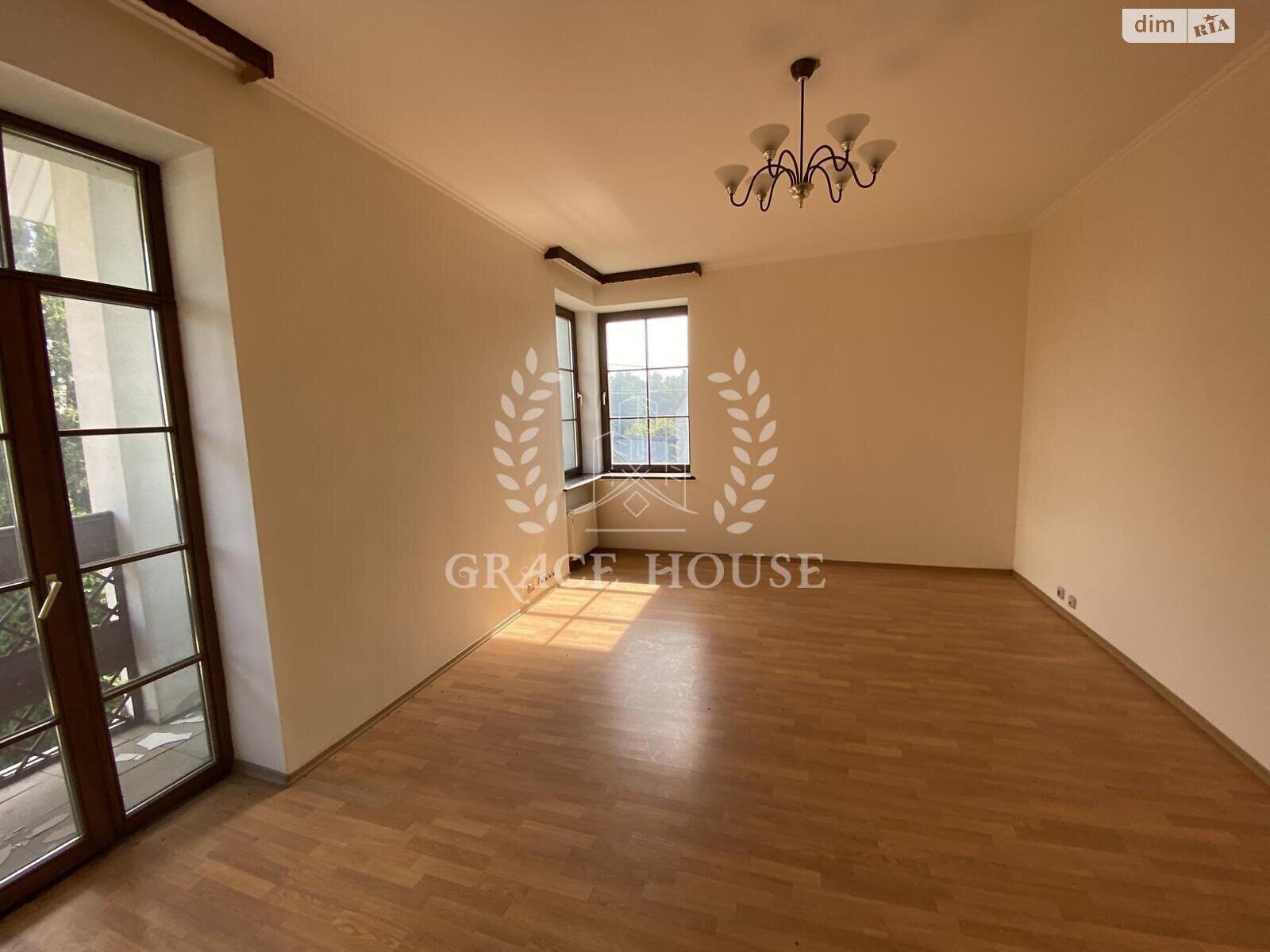 трехэтажный дом с гаражом, 400 кв. м, кирпич. Сдается помесячно в Киеве, в районе Совки фото 1