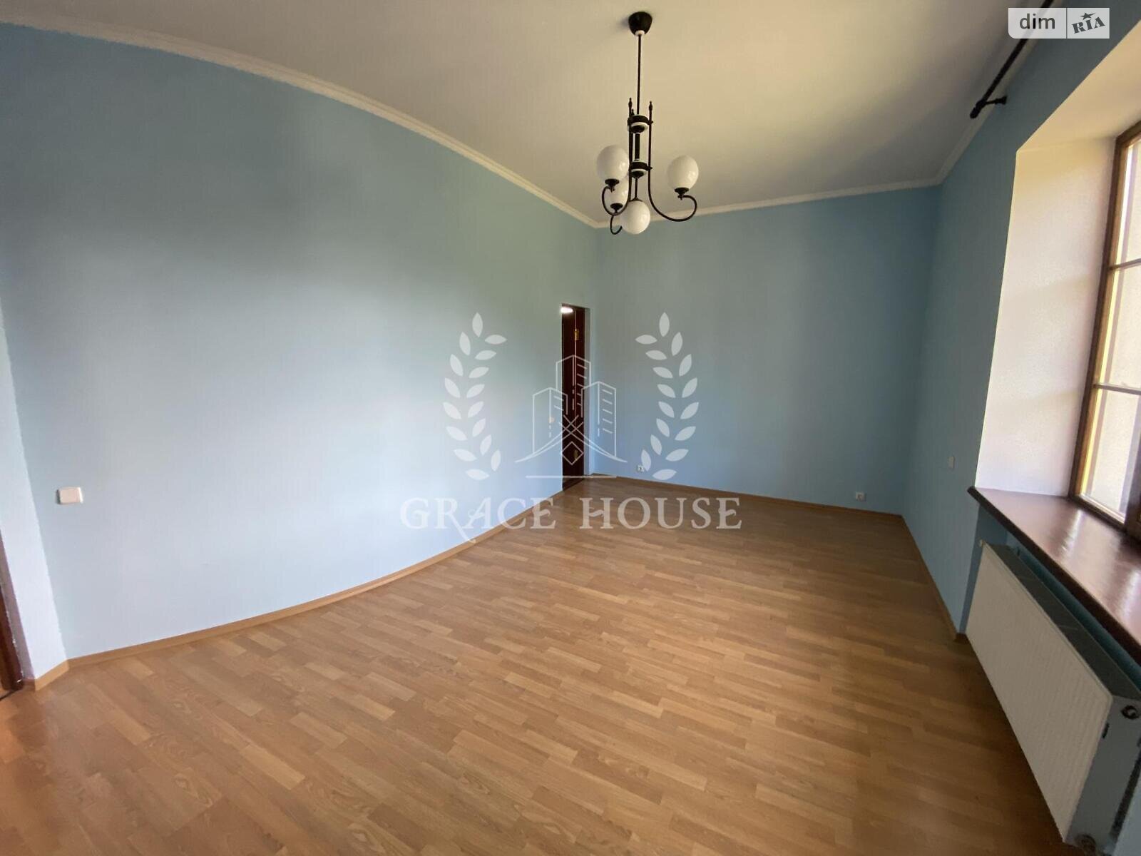 трехэтажный дом с гаражом, 400 кв. м, кирпич. Сдается помесячно в Киеве, в районе Совки фото 1