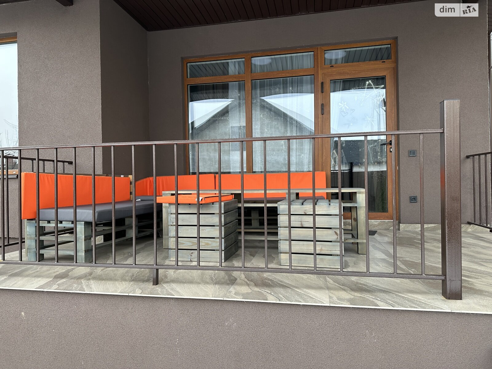 одноэтажный дом с верандой, 160 кв. м, кирпич силикатный. Сдается помесячно в Киеве, в районе Совки фото 1