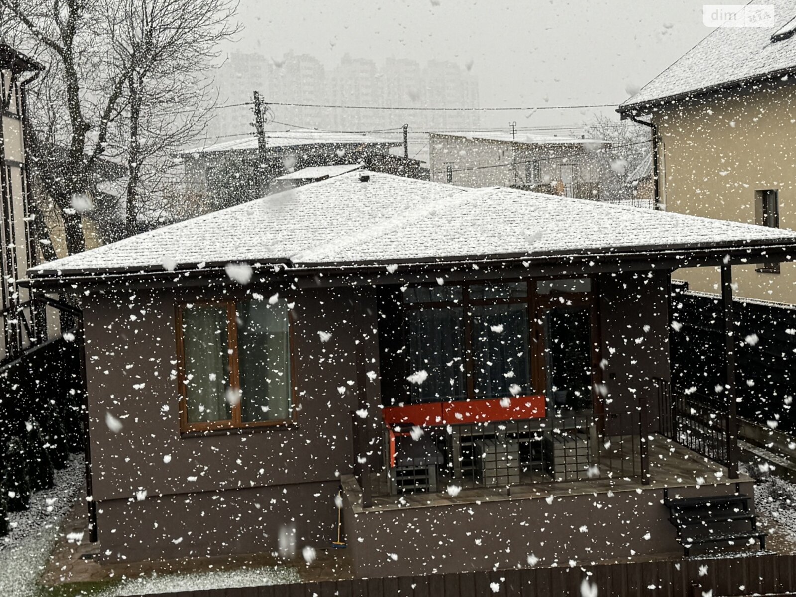 одноэтажный дом с верандой, 160 кв. м, кирпич силикатный. Сдается помесячно в Киеве, в районе Совки фото 1