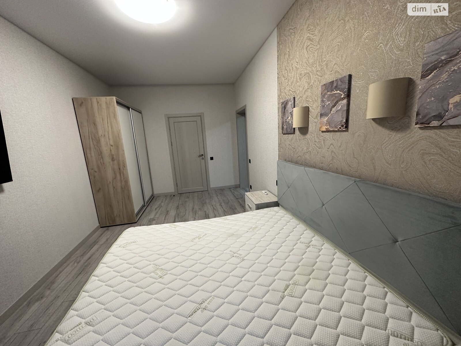 одноэтажный дом с верандой, 160 кв. м, кирпич силикатный. Сдается помесячно в Киеве, в районе Совки фото 1