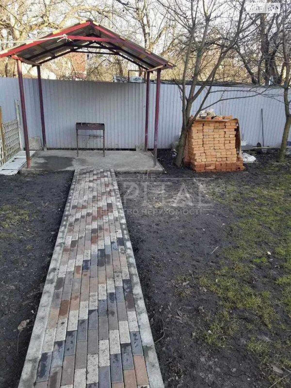 триповерховий будинок з верандою, 300 кв. м, цегла. Здається помісячно в Києві фото 1 триповерховий будинок з верандою, 300 кв. м, цегла. Здається помісячно в Києві фото 1