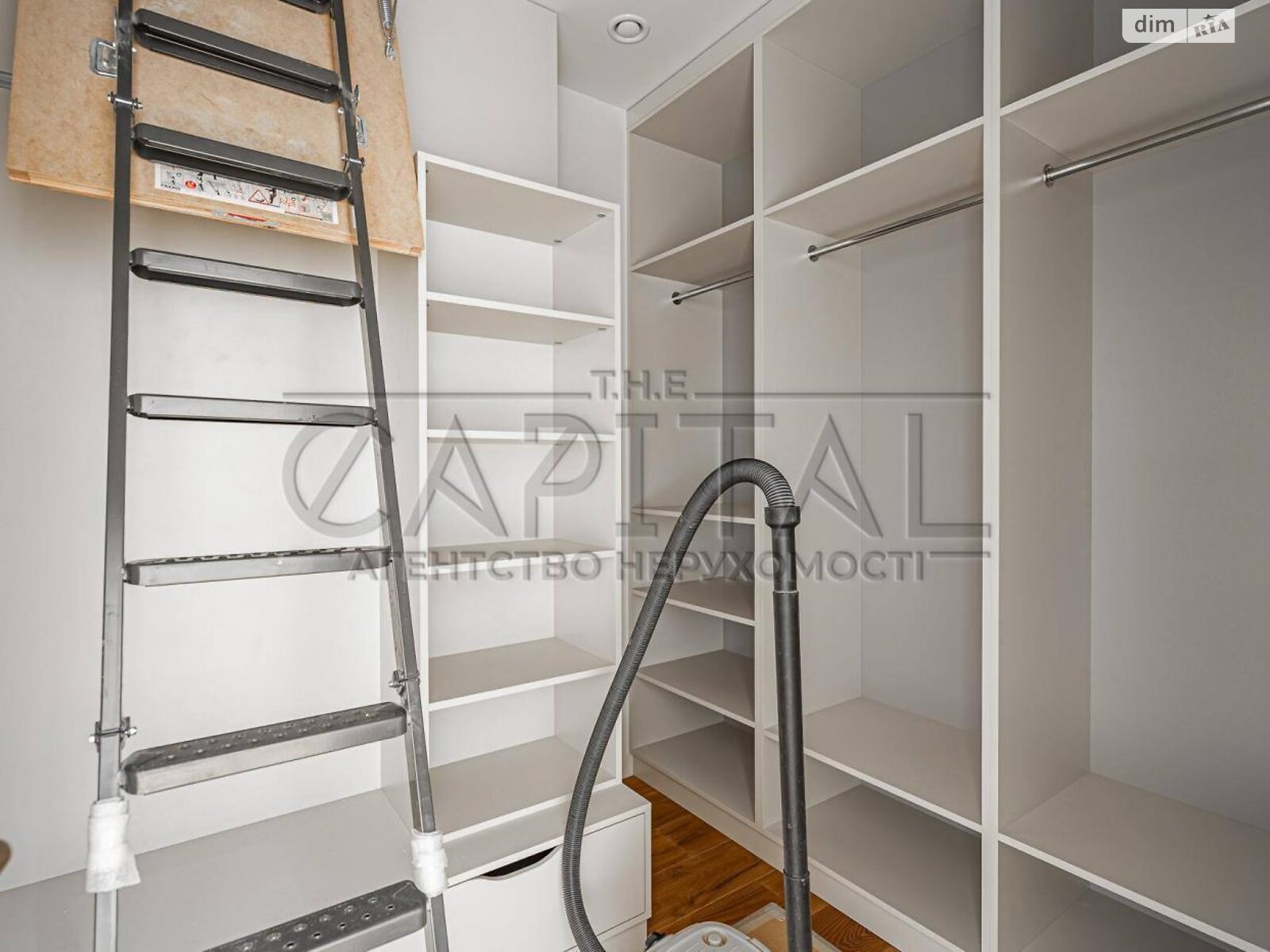 двухэтажный дом с верандой, 272 кв. м, кирпич. Сдается помесячно в Киеве фото 1 двухэтажный дом с верандой, 272 кв. м, кирпич. Сдается помесячно в Киеве фото 1