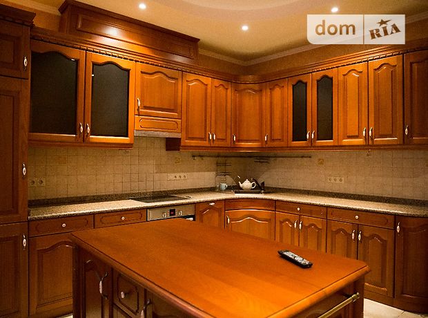 Долгосрочная аренда дома, 350м², Киев, Столичное шоссе Долгосрочная аренда дома, 350м², Киев, Столичное шоссе