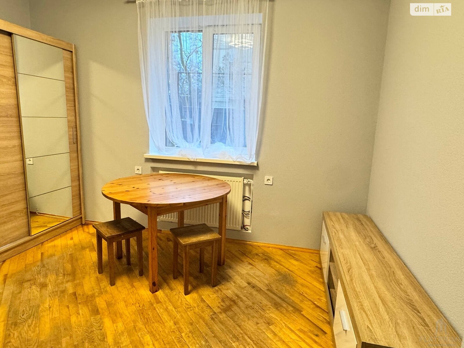 двоповерховий будинок, 80 кв. м, кирпич. Здається помісячно в Києві, в районі Святошин фото 1 двопроверховий будинок, 80 кв. м, кирпич. Здається помісячно в Києві, в районі Святошин фото 1