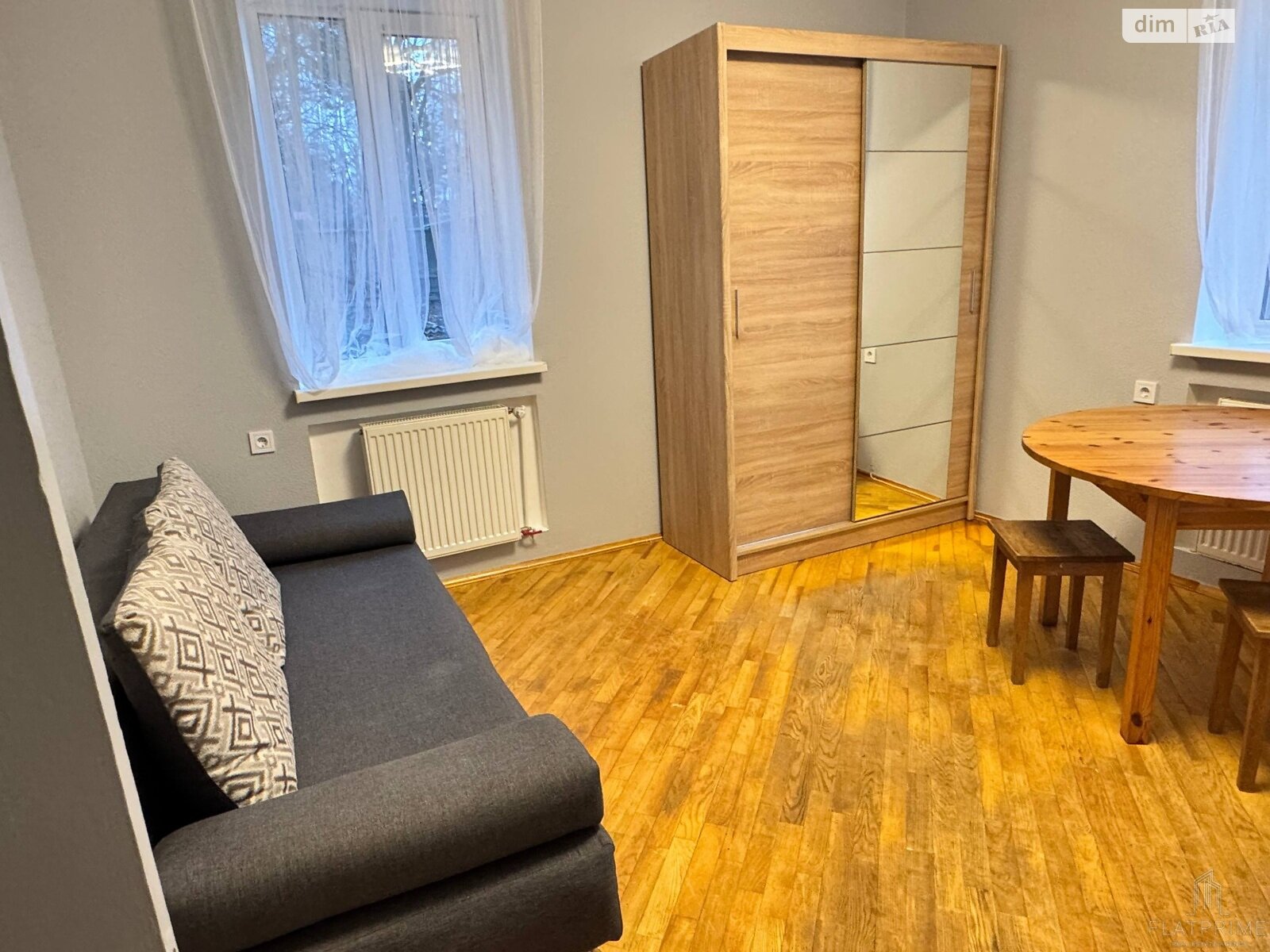 двоповерховий будинок, 80 кв. м, кирпич. Здається помісячно в Києві, в районі Святошин фото 1 двопроверховий будинок, 80 кв. м, кирпич. Здається помісячно в Києві, в районі Святошин фото 1