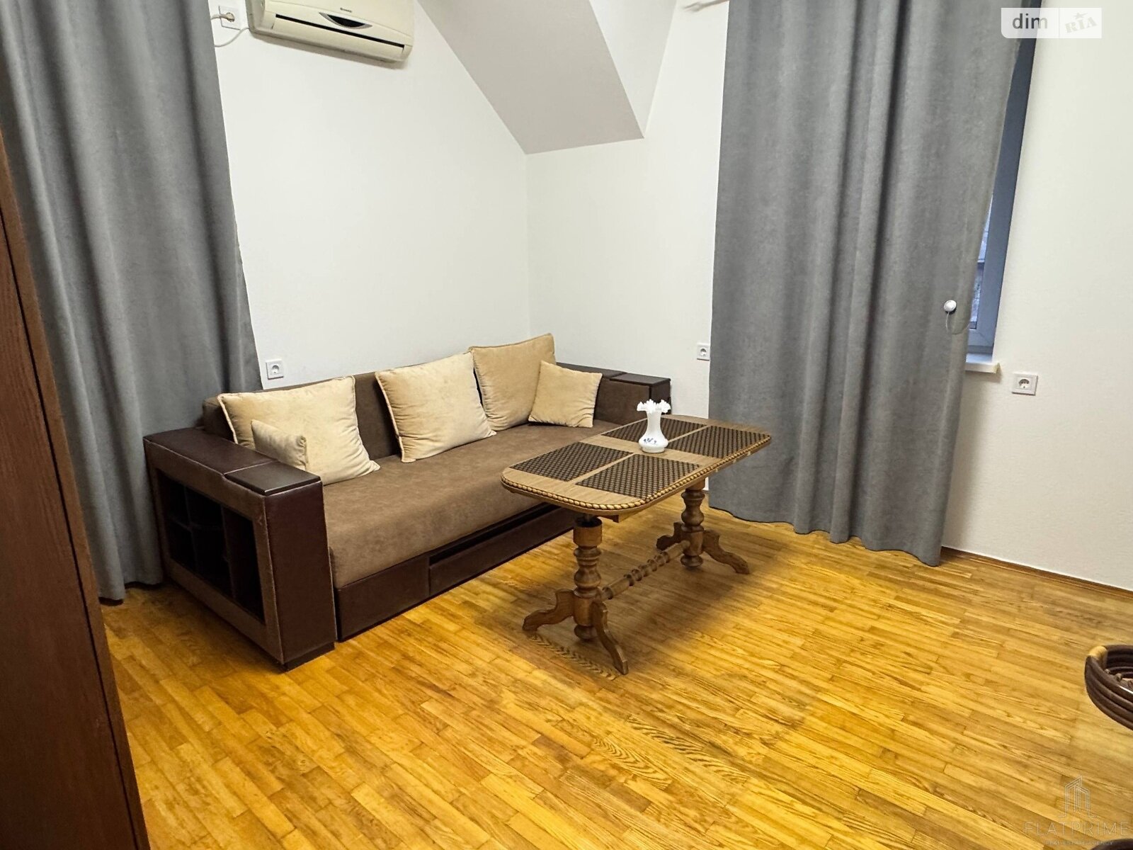 двоповерховий будинок, 80 кв. м, кирпич. Здається помісячно в Києві, в районі Святошин фото 1 двопроверховий будинок, 80 кв. м, кирпич. Здається помісячно в Києві, в районі Святошин фото 1