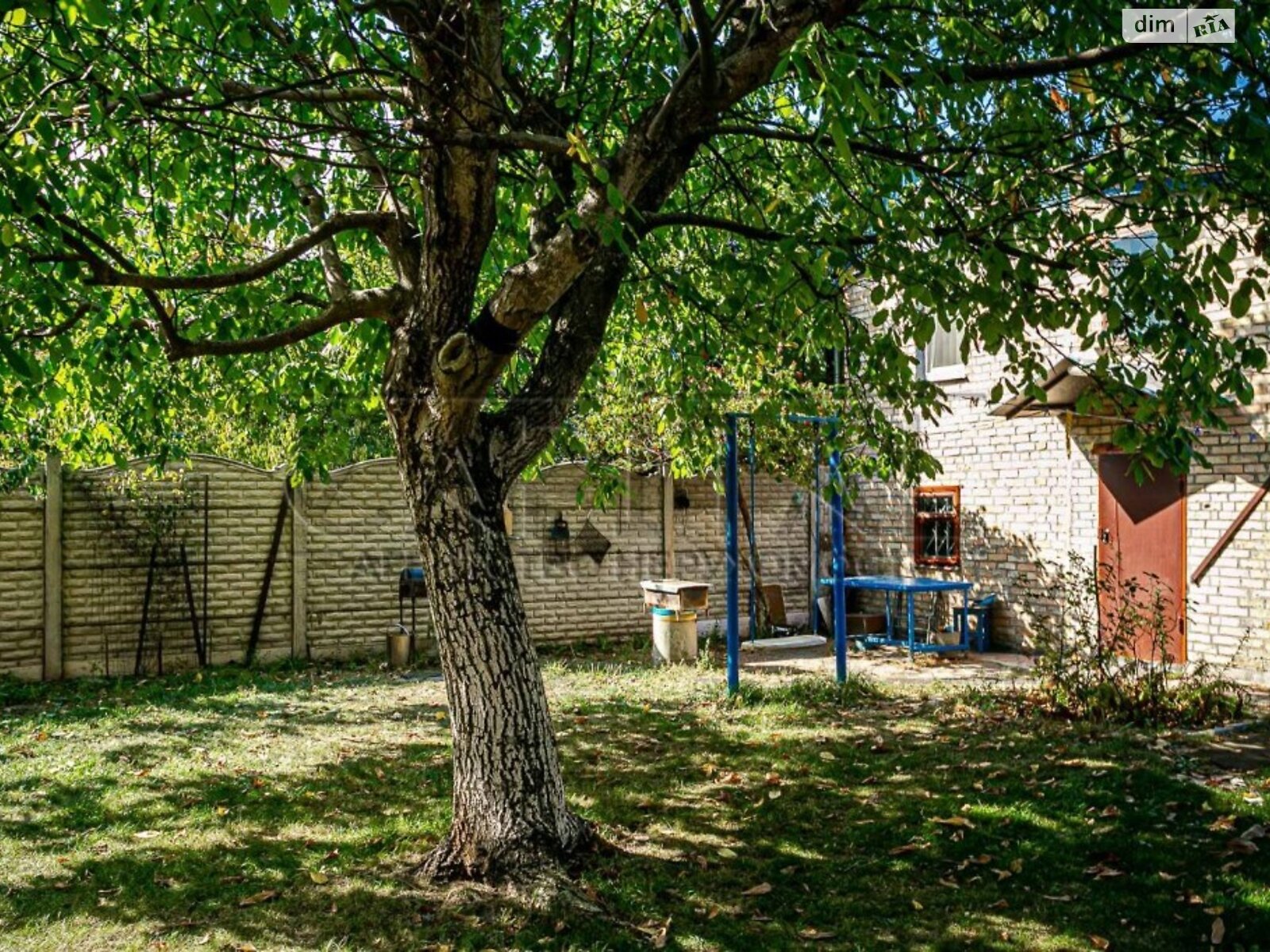 двоповерховий будинок, 280 кв. м, цегла. Здається помісячно в Києві, в районі Святошин фото 1 двопроверховий будинок, 280 кв. м, цегла. Здається помісячно в Києві, в районі Святошин фото 1